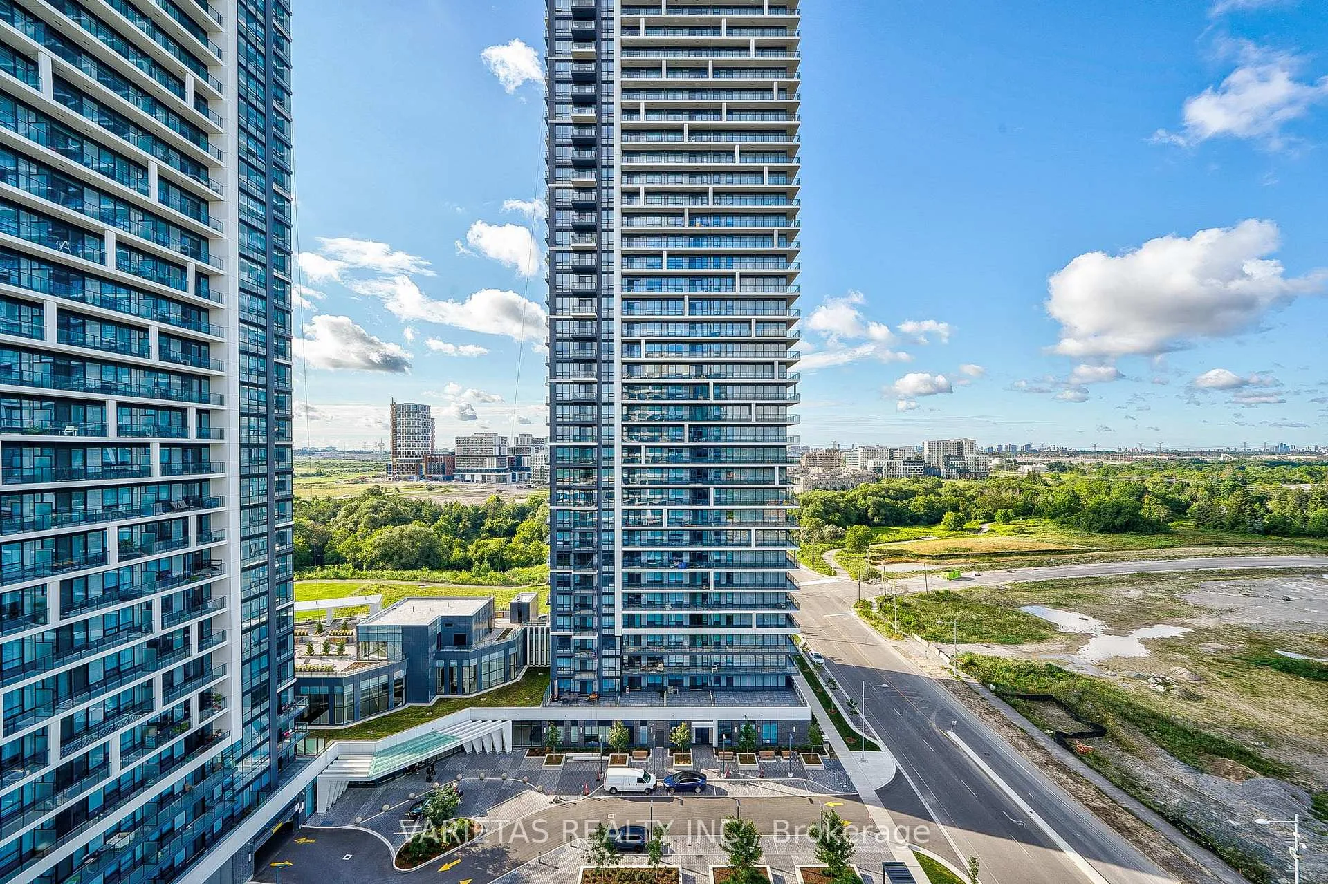 Photo 22 of Unit 1602, 38 Water Walk Drive, Markham, Unionville — HOMEH