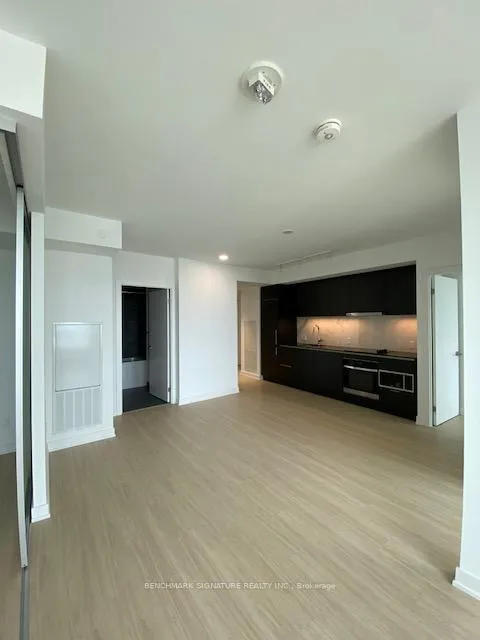 Photo 3 of Unit 5708, 8 Wellesley Street W, Toronto, Bay Street Corridor — HOMEH