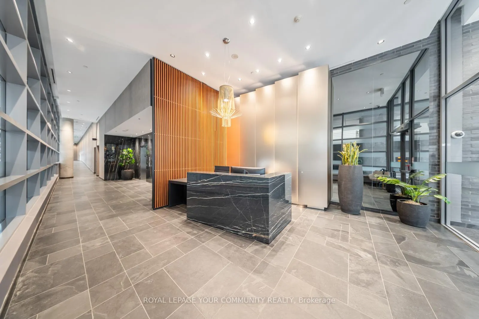 Photo 5 of Unit 722, 95 Bathurst Street, Toronto, Waterfront Communities — HOMEH