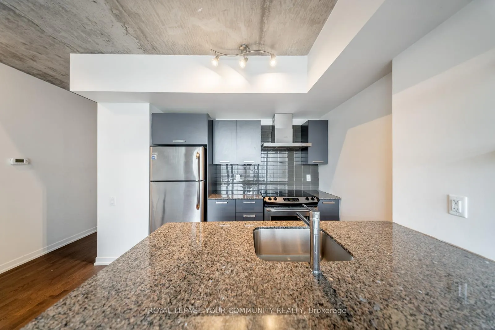 Photo 13 of Unit 722, 95 Bathurst Street, Toronto, Waterfront Communities — HOMEH