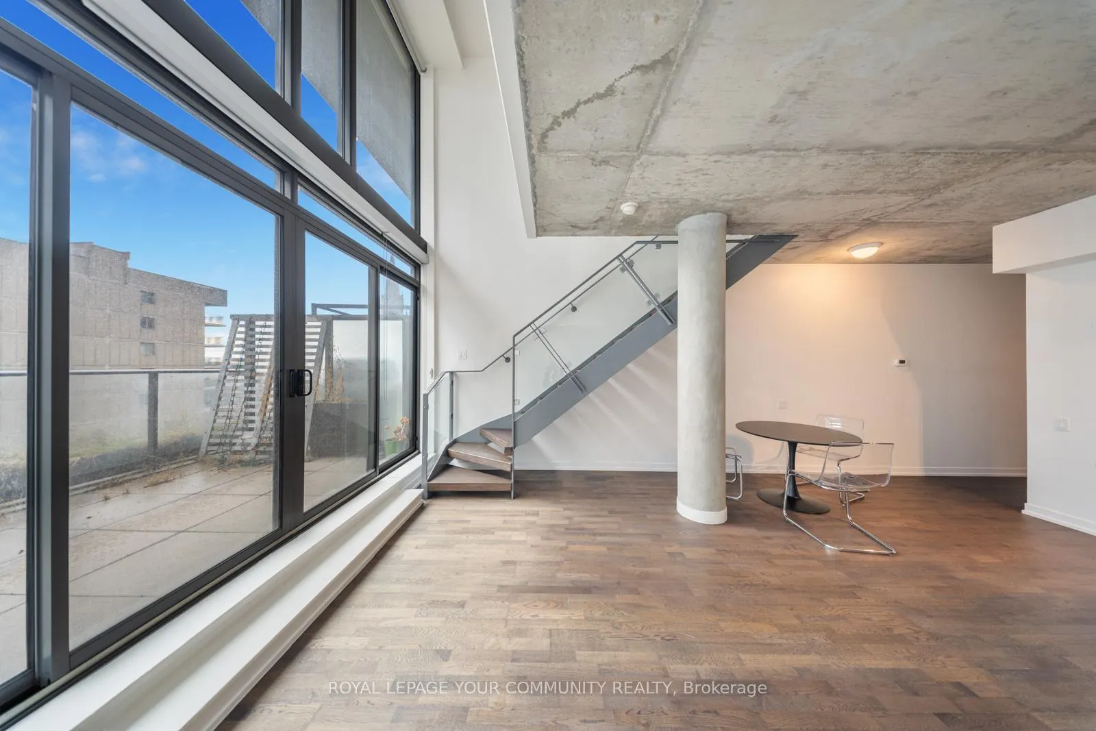 Photo 16 of Unit 722, 95 Bathurst Street, Toronto, Waterfront Communities — HOMEH