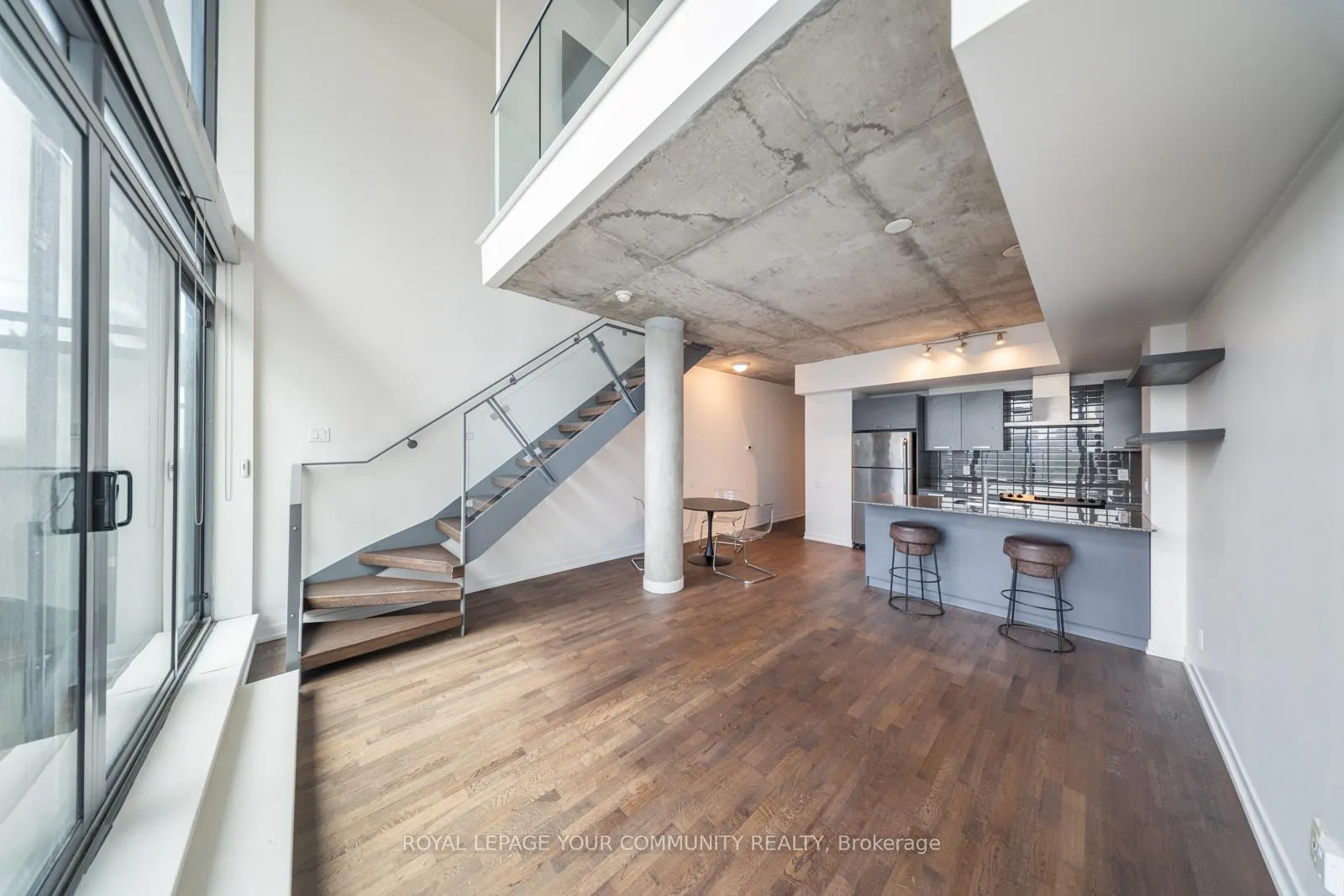 Photo 17 of Unit 722, 95 Bathurst Street, Toronto, Waterfront Communities — HOMEH