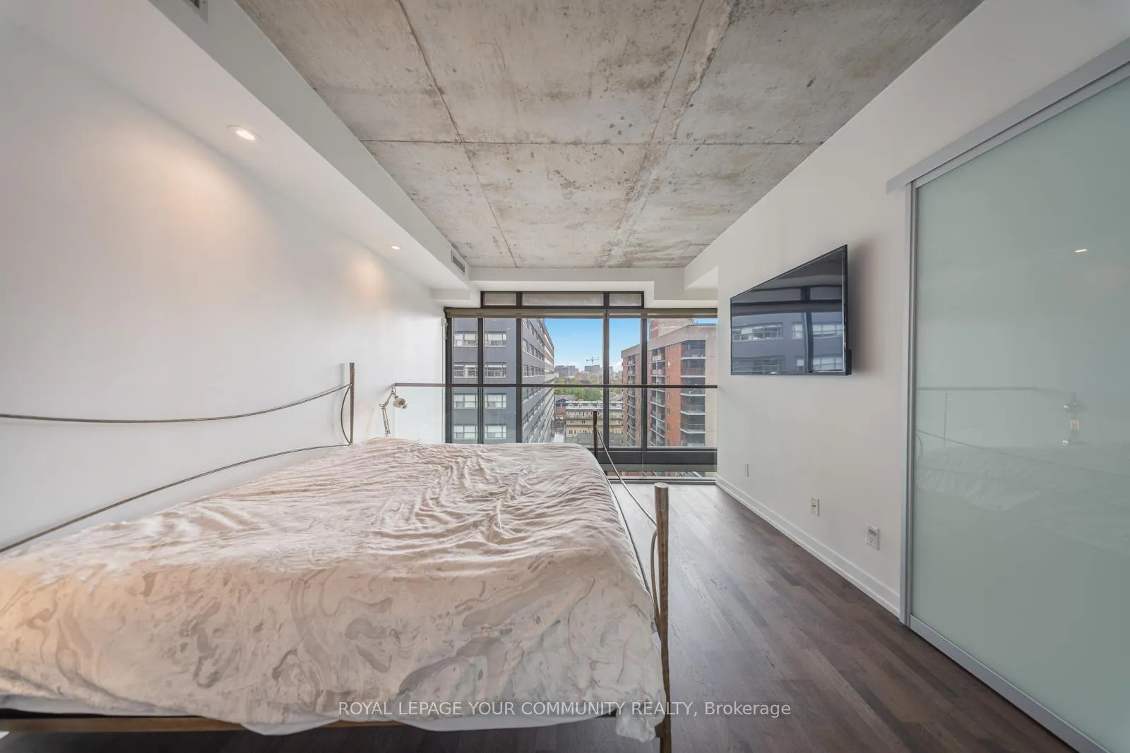 Photo 23 of Unit 722, 95 Bathurst Street, Toronto, Waterfront Communities — HOMEH