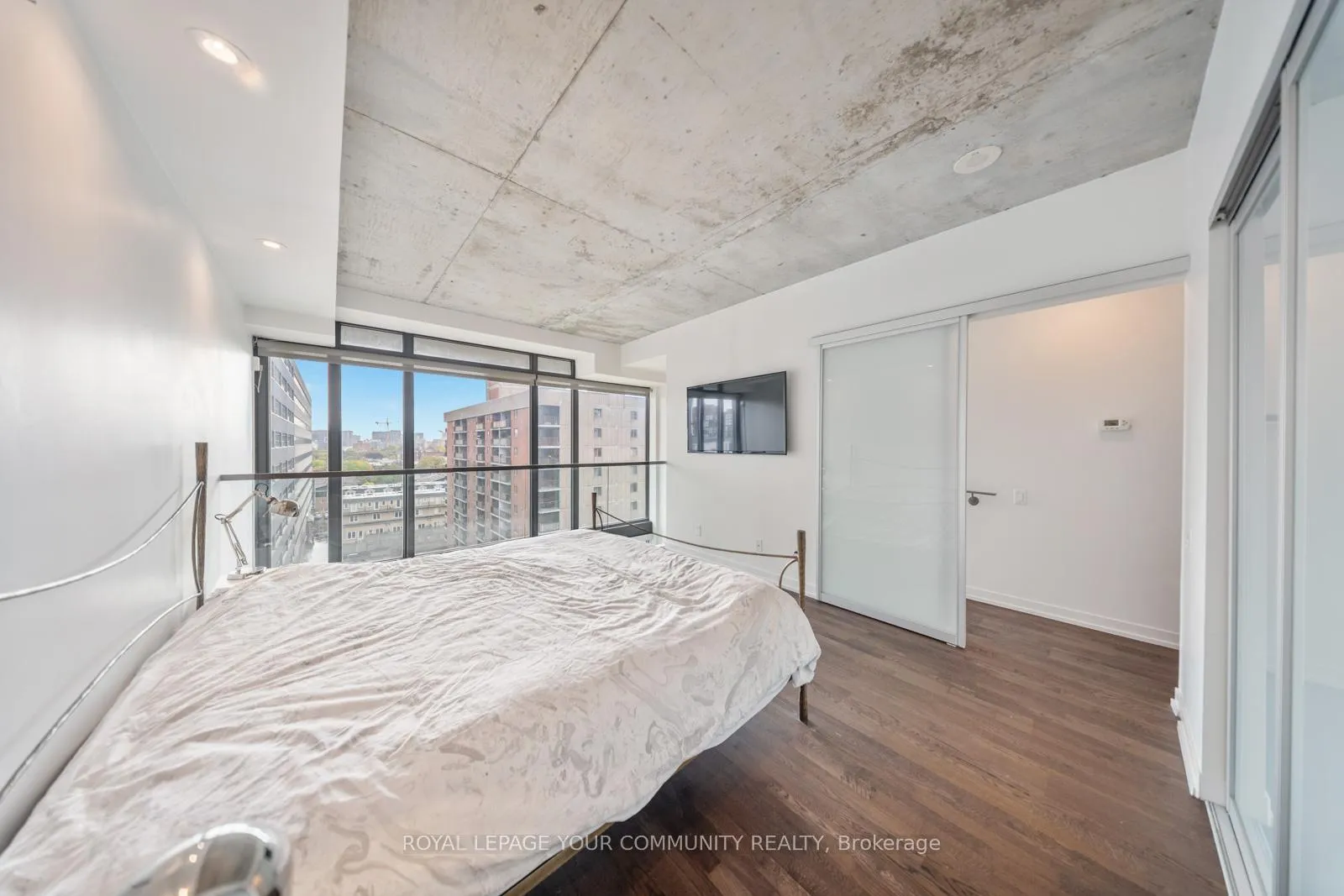 Photo 24 of Unit 722, 95 Bathurst Street, Toronto, Waterfront Communities — HOMEH