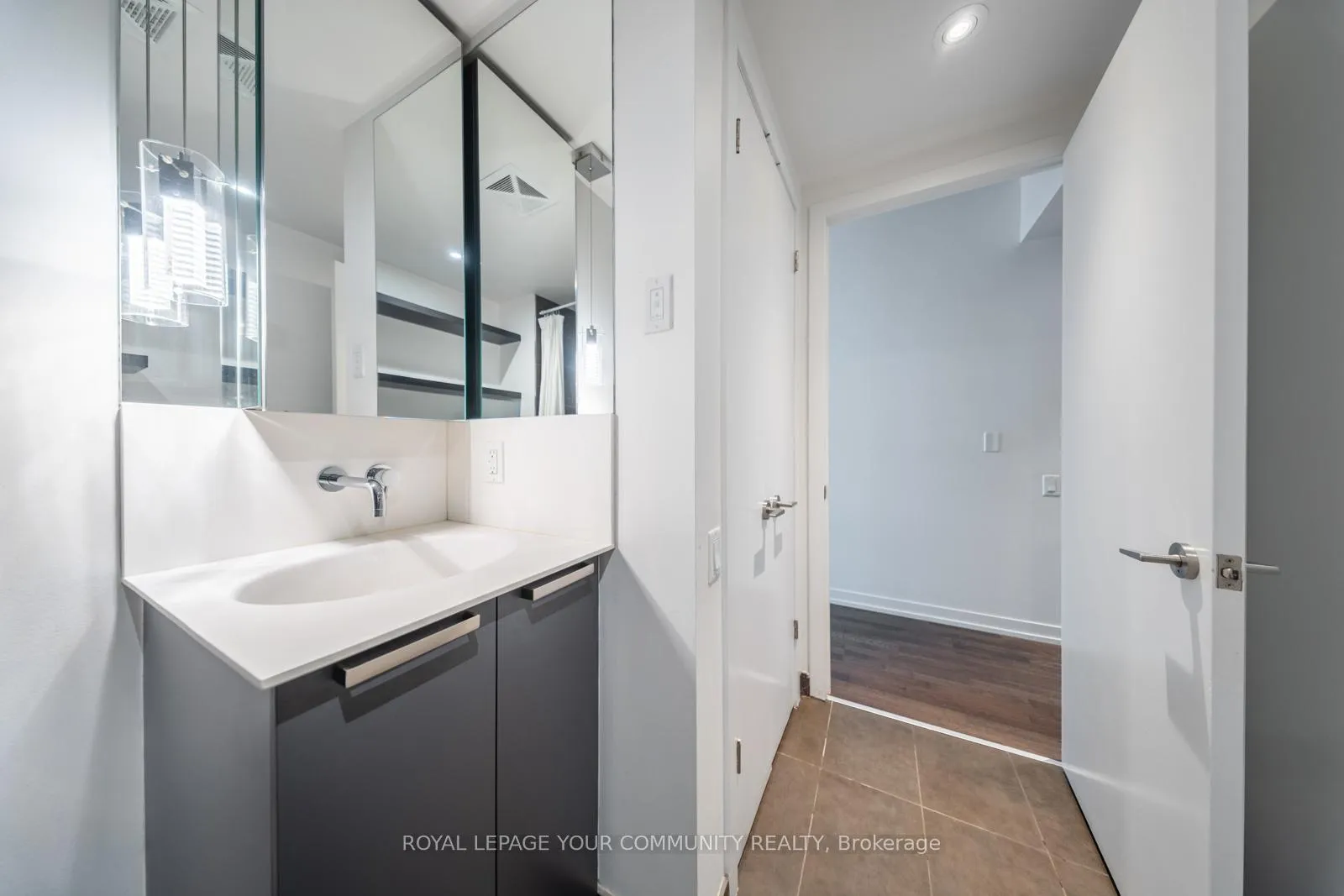 Photo 36 of Unit 722, 95 Bathurst Street, Toronto, Waterfront Communities — HOMEH