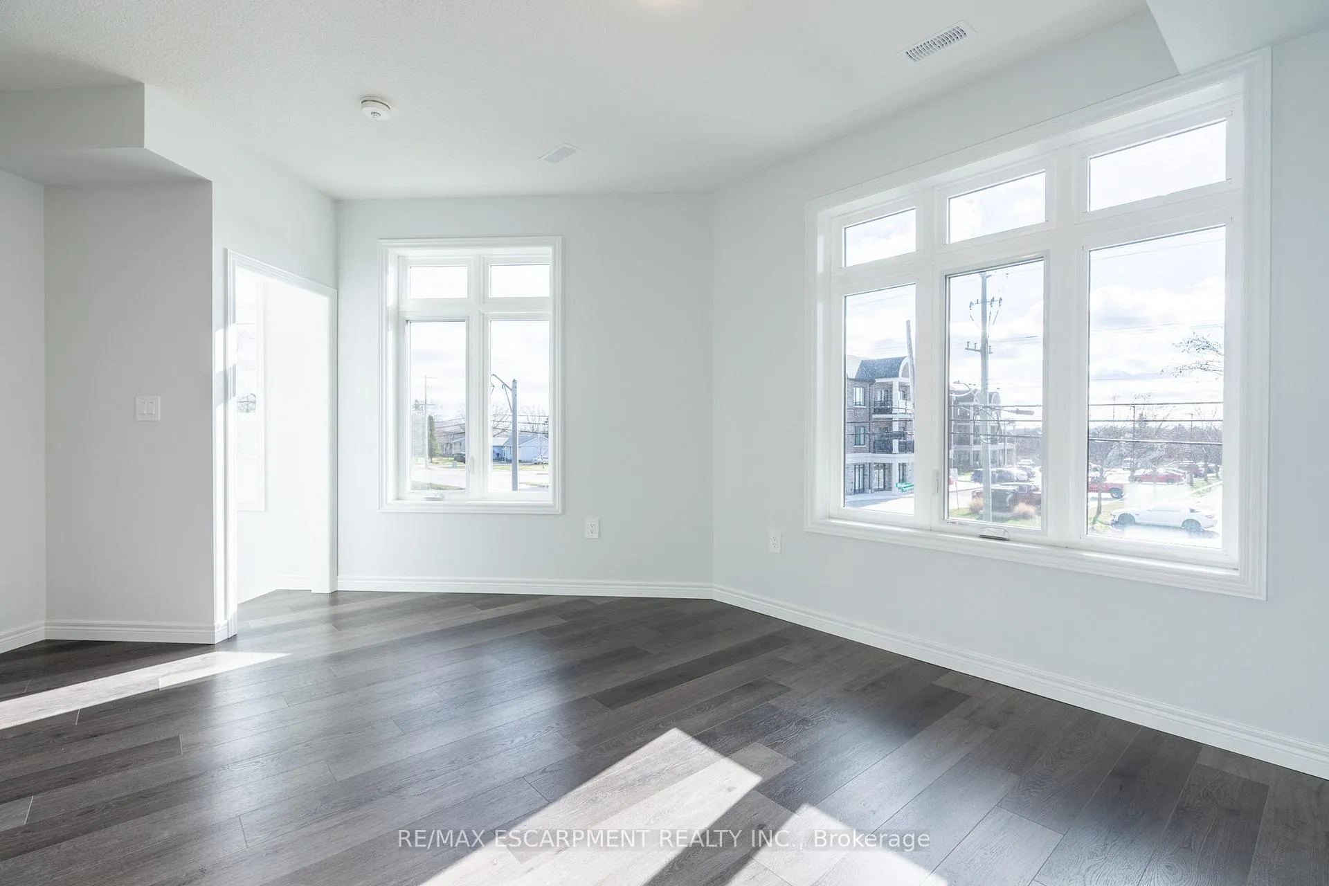 Photo 10 of Unit 207, 2620 Binbrook Road, Hamilton, Binbrook — HOMEH