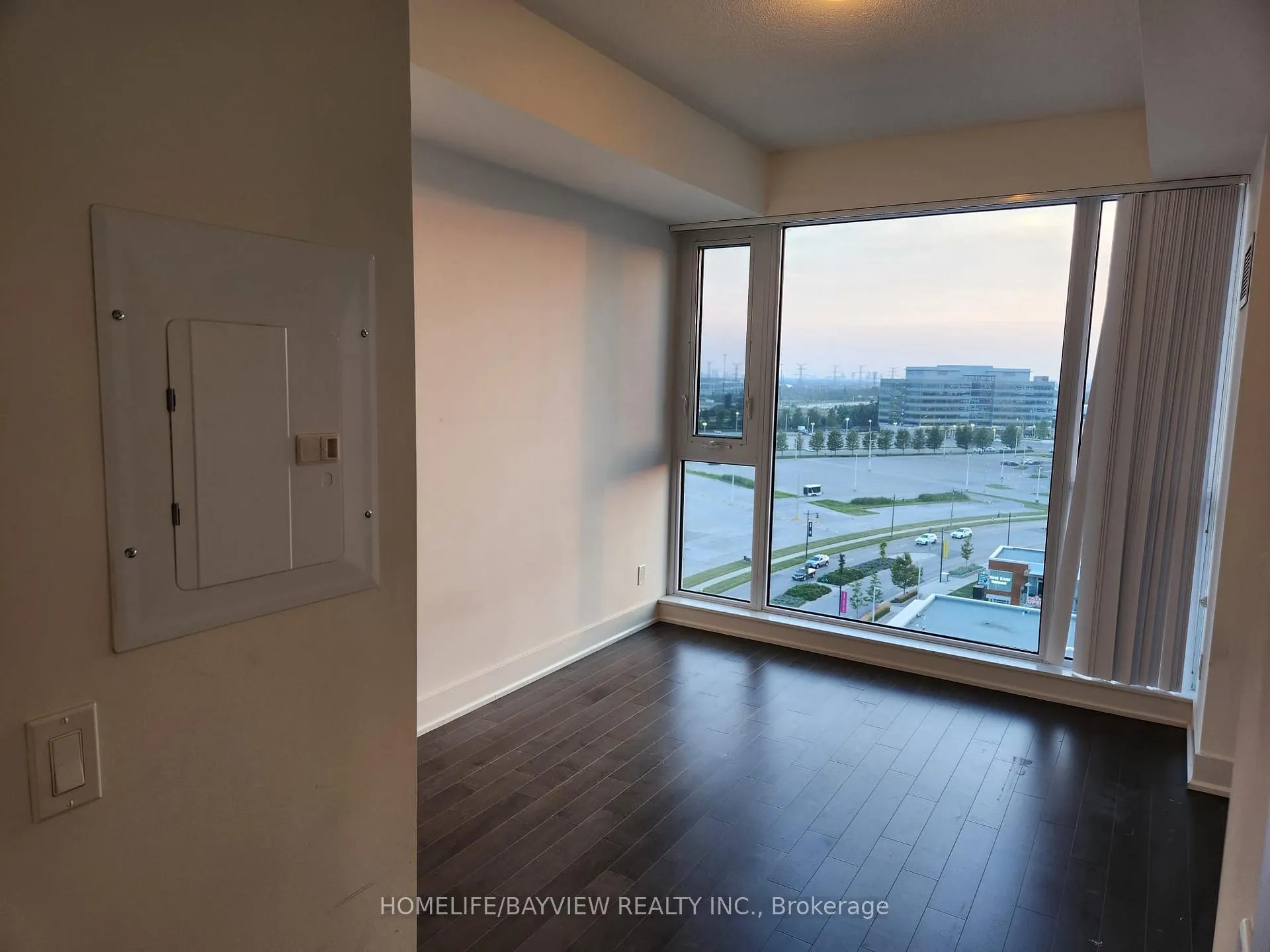 Photo 4 of Unit 907, 8081 Birchmount Road, Markham, Unionville — HOMEH