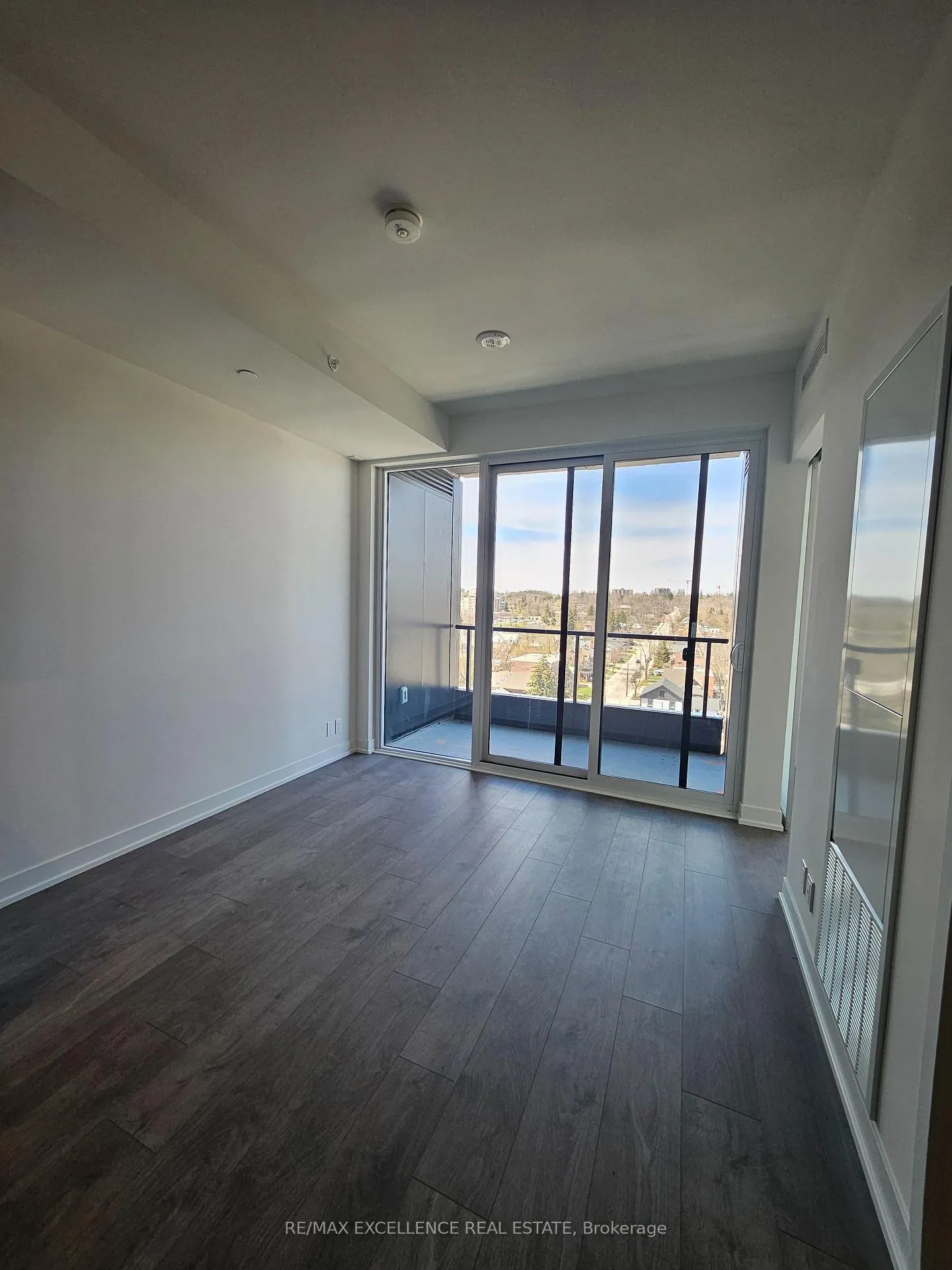 Photo 12 of Unit 903, 39 Mary Street, Barrie, City Centre — HOMEH