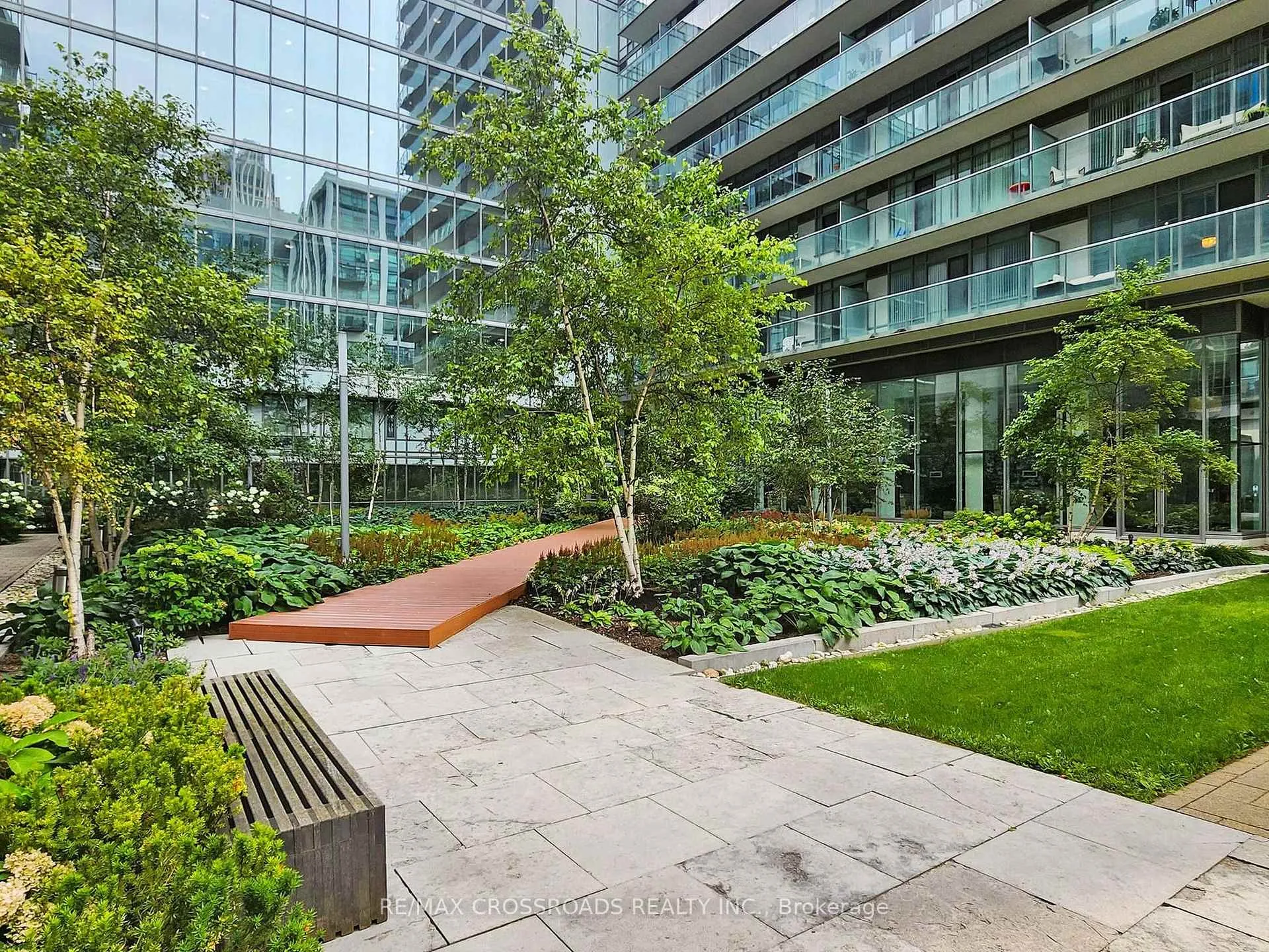 Photo 2 of Unit 1209, 90 Stadium Road, Toronto, Niagara — HOMEH