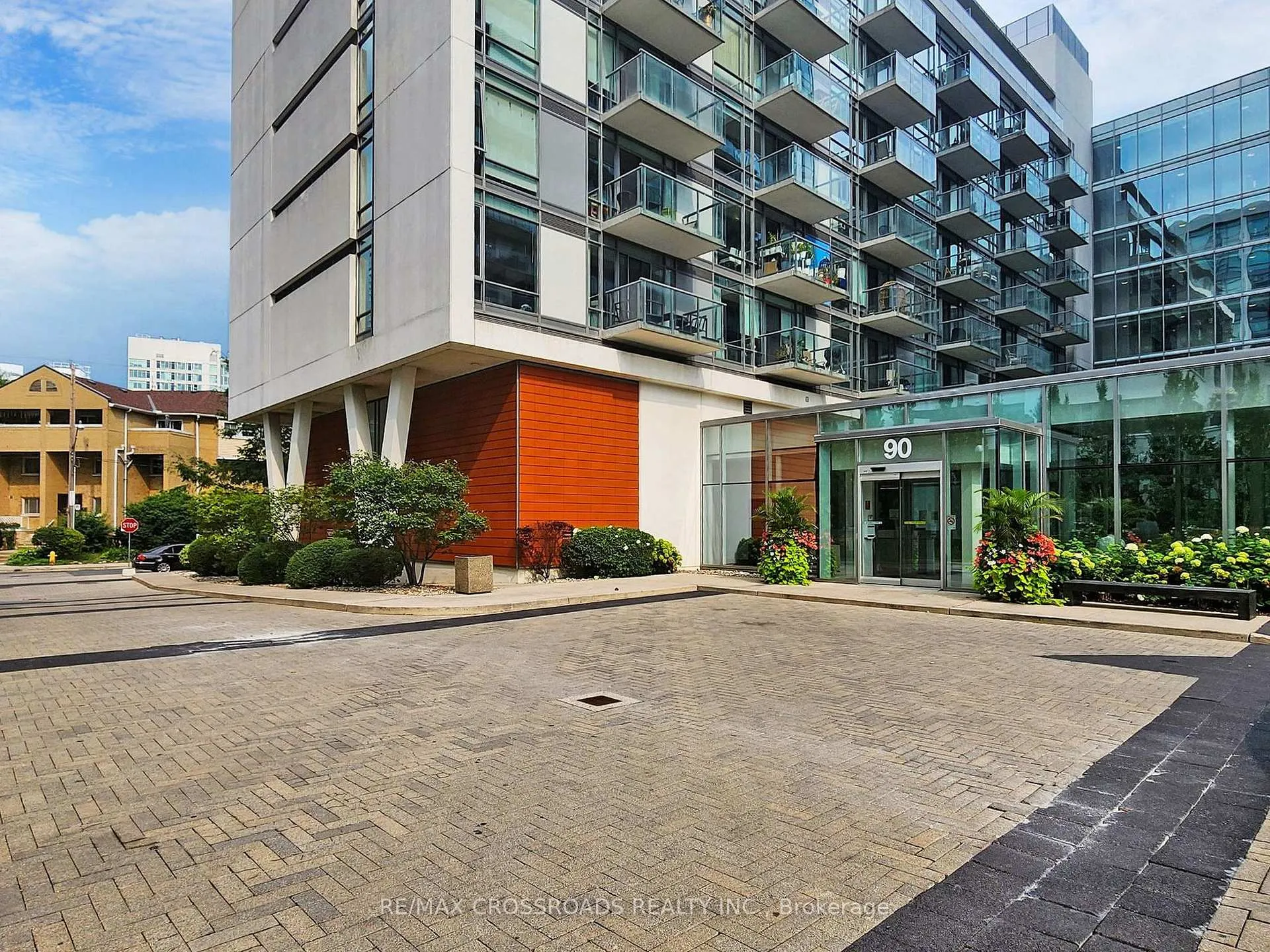 Photo 3 of Unit 1209, 90 Stadium Road, Toronto, Niagara — HOMEH