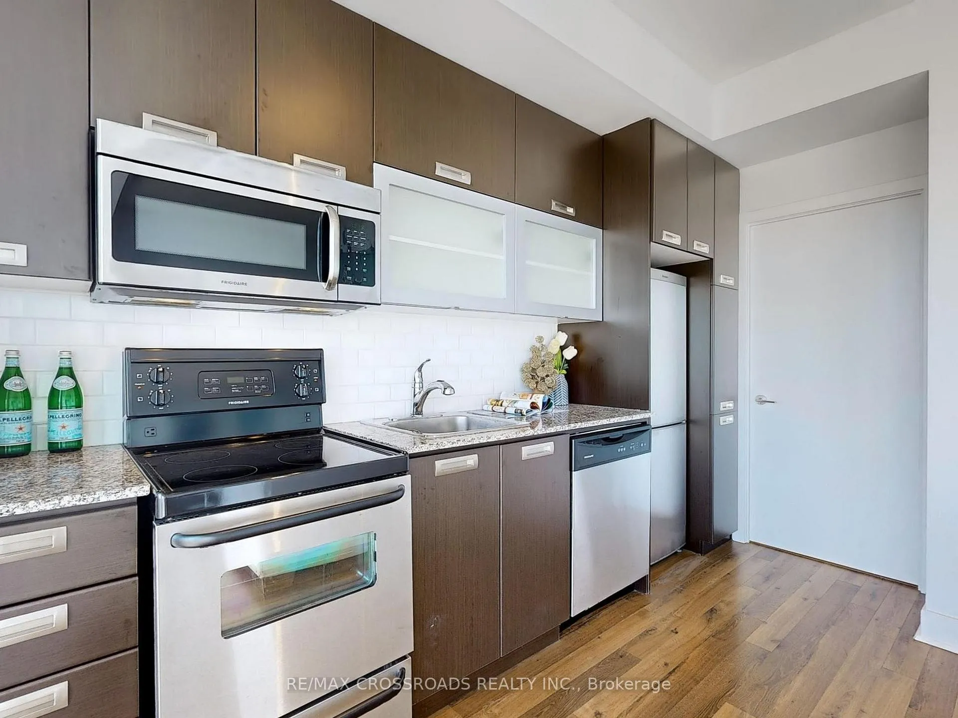 Photo 15 of Unit 1209, 90 Stadium Road, Toronto, Niagara — HOMEH
