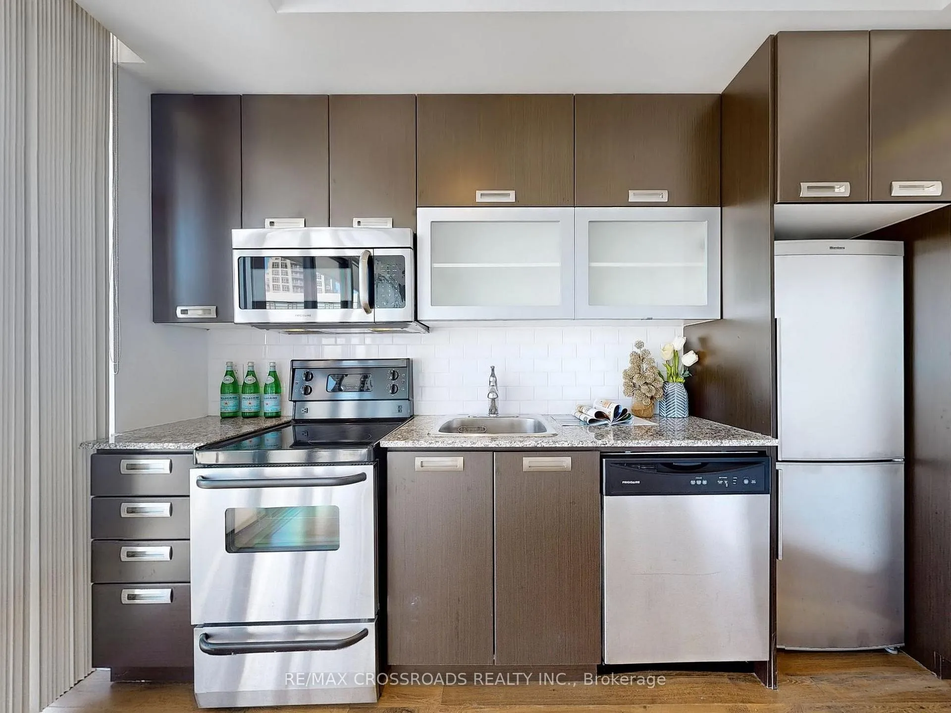 Photo 16 of Unit 1209, 90 Stadium Road, Toronto, Niagara — HOMEH