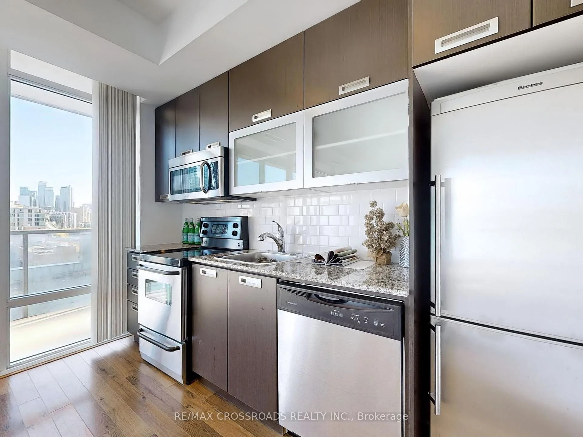Photo 17 of Unit 1209, 90 Stadium Road, Toronto, Niagara — HOMEH