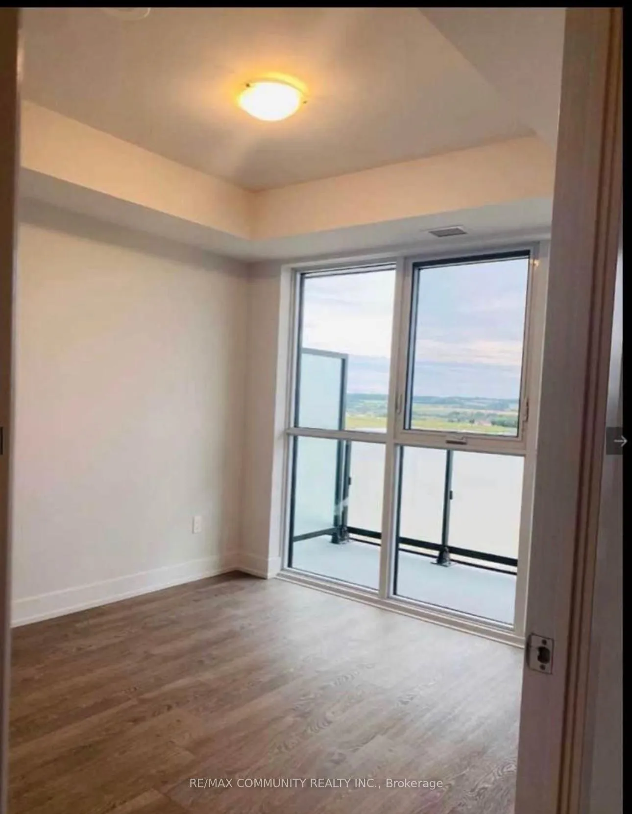 Photo 9 of Unit 2002, 2550 Simcoe Street N, Oshawa, Windfields — HOMEH