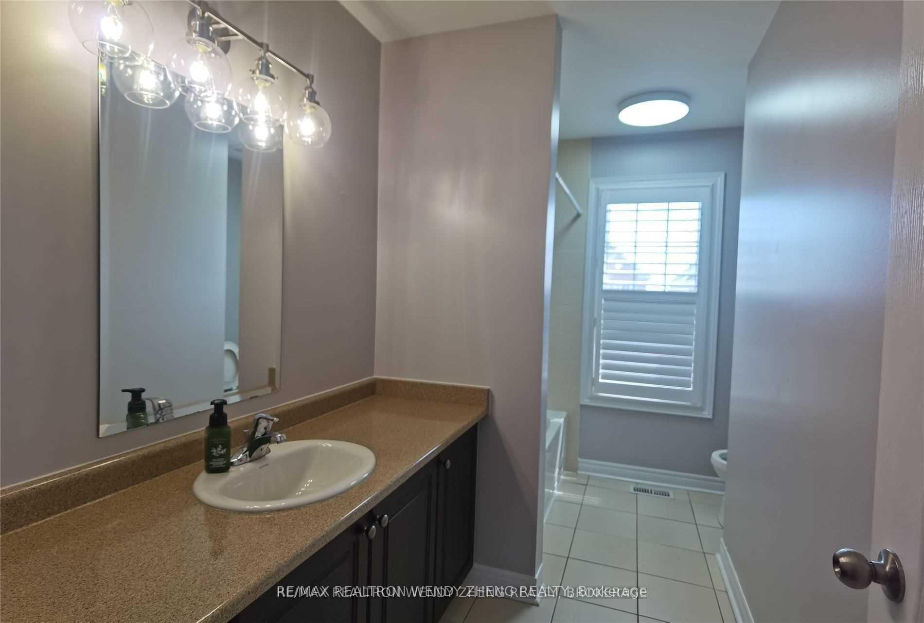 Photo 17 of 40 Ray Richards Street, Clarington, Bowmanville — HOMEH