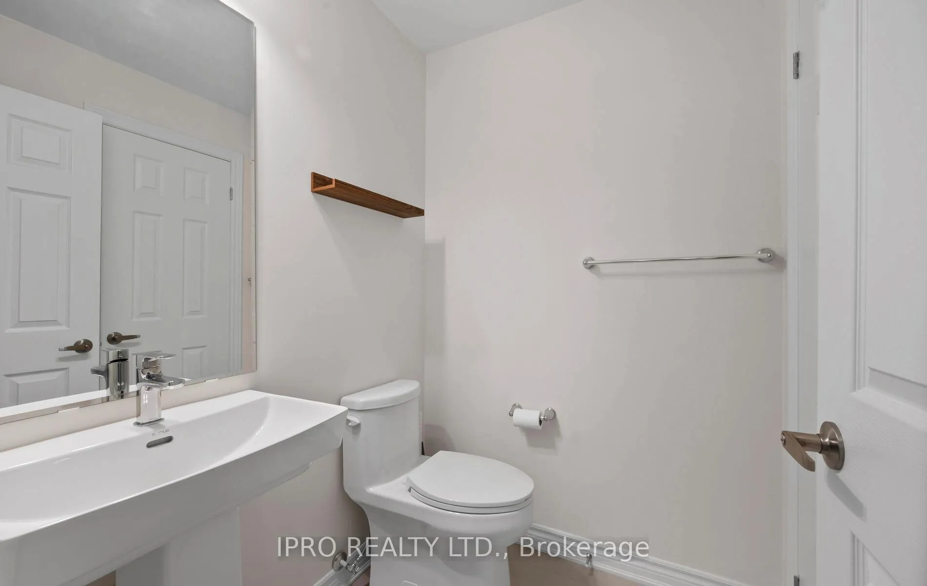 Photo 21 of Unit 110, 1034 Reflection Place, Pickering, Rural Pickering — HOMEH