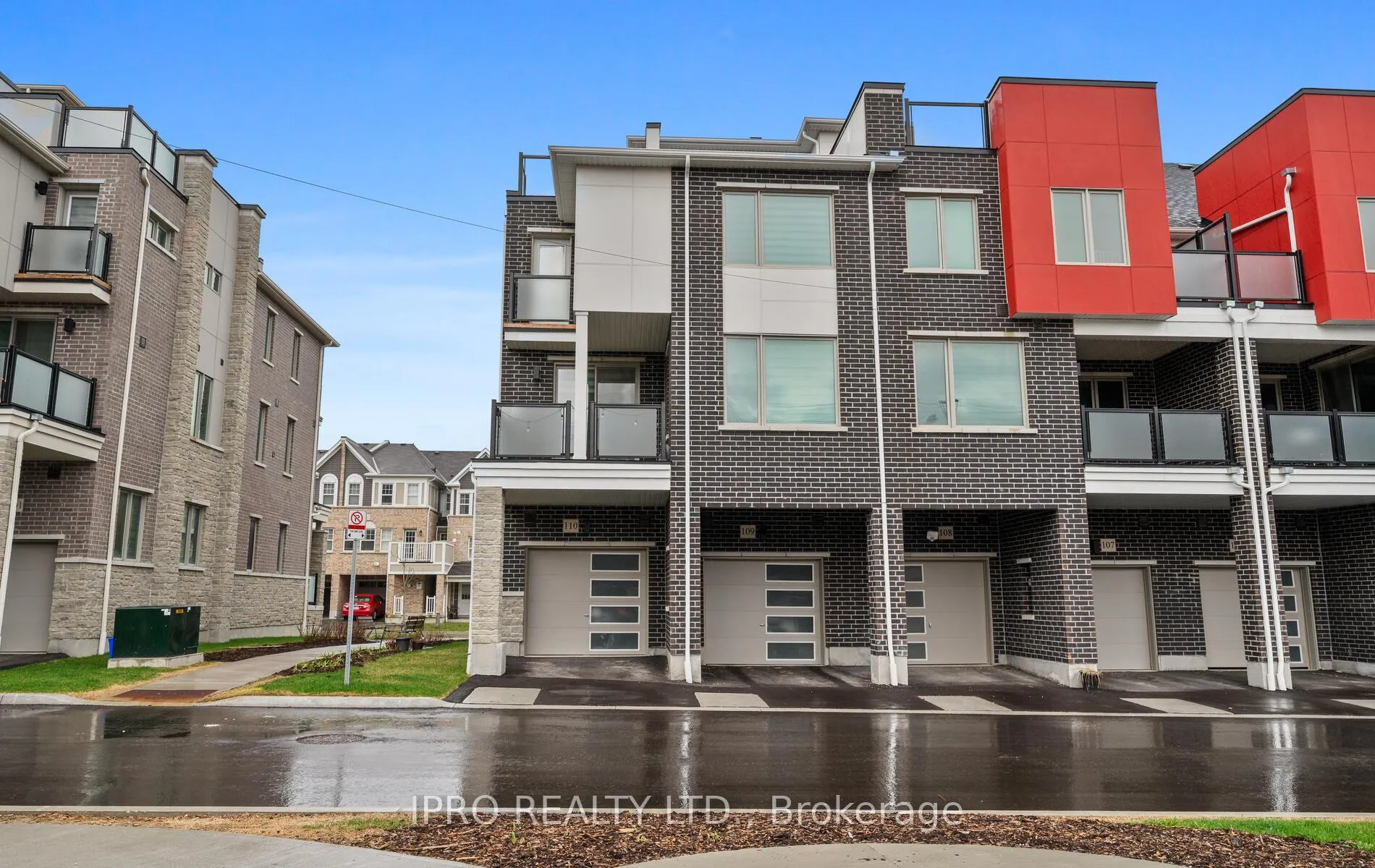 Photo 32 of Unit 110, 1034 Reflection Place, Pickering, Rural Pickering — HOMEH