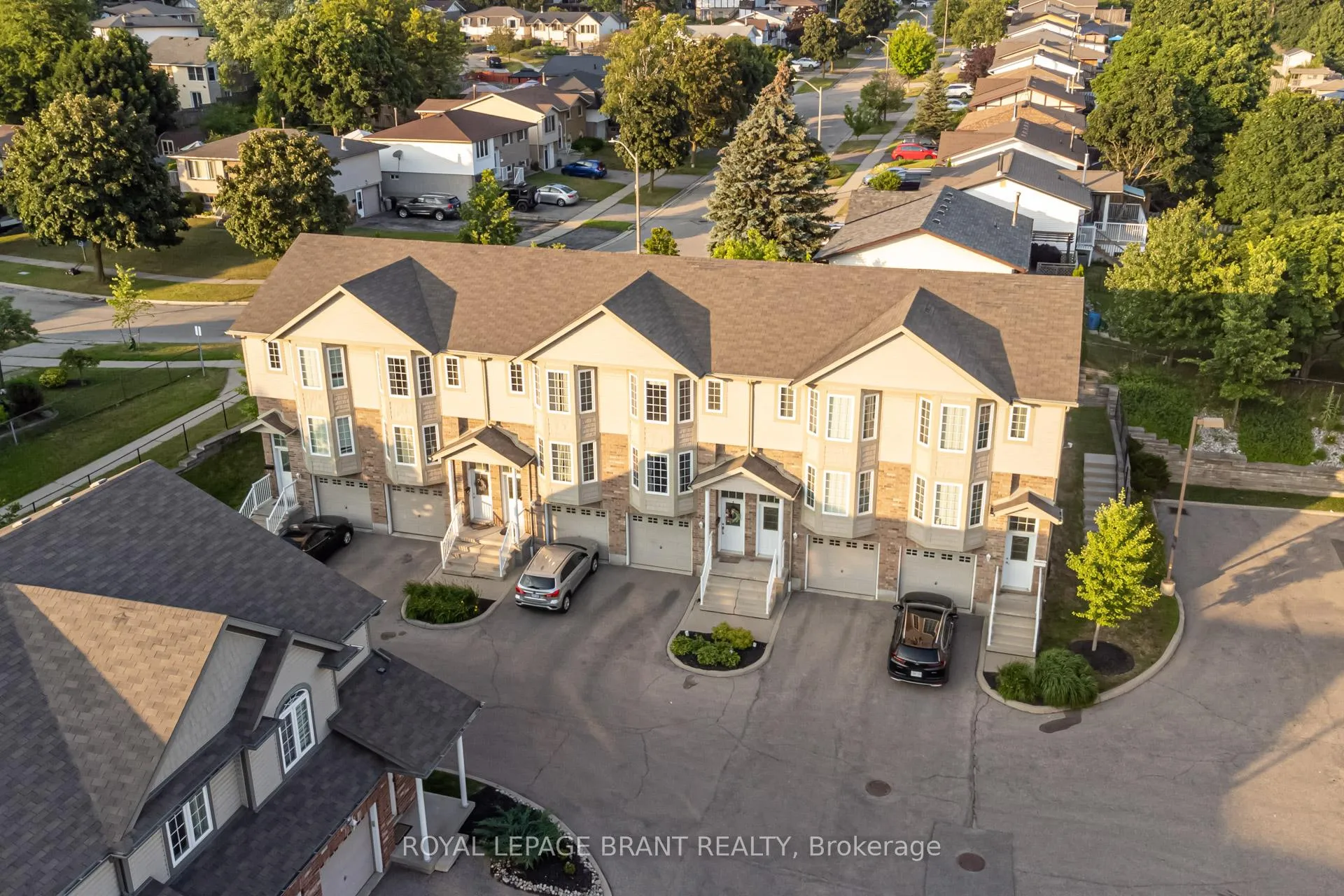 Photo 1 of Unit 12, 975 Strasburg Road, Kitchener — HOMEH