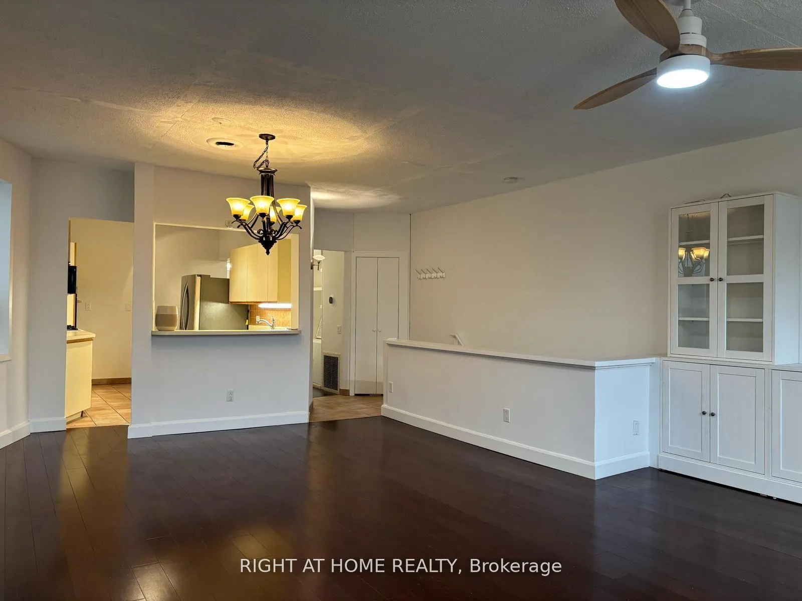 Photo 2 of Unit A, 3152 Dundas Street, Toronto, Junction Area — HOMEH