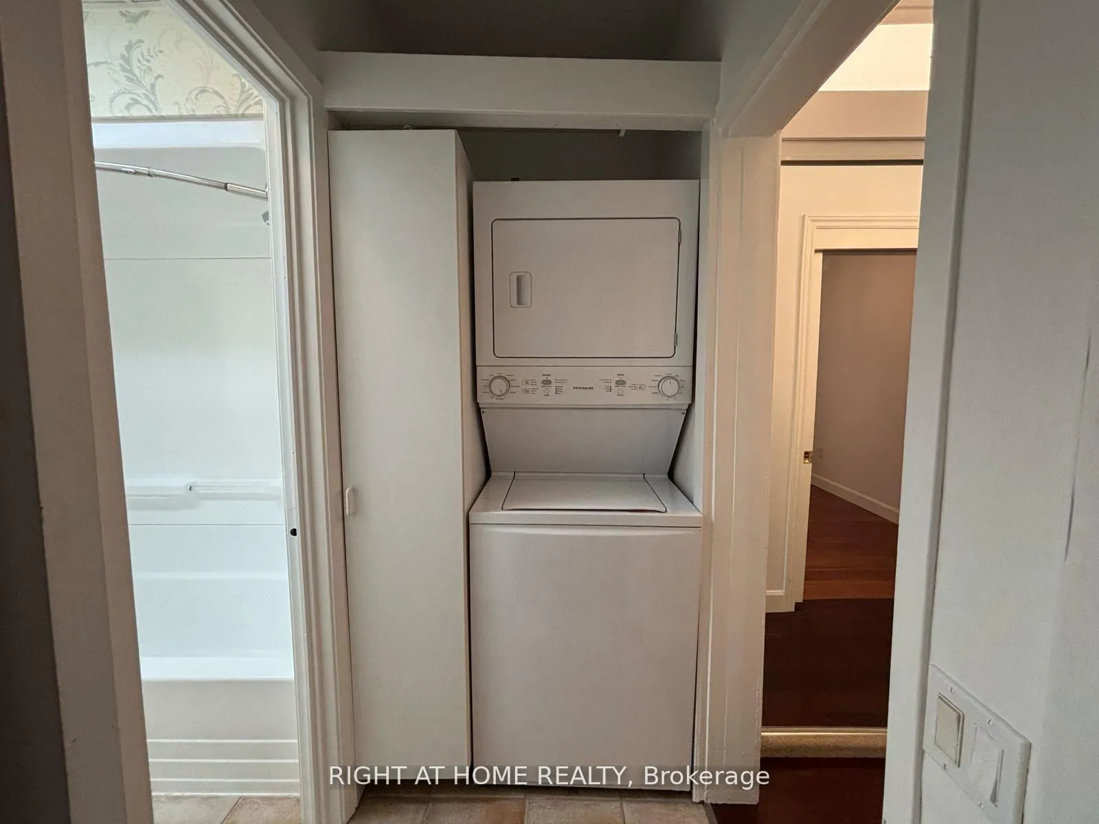Photo 25 of Unit A, 3152 Dundas Street, Toronto, Junction Area — HOMEH