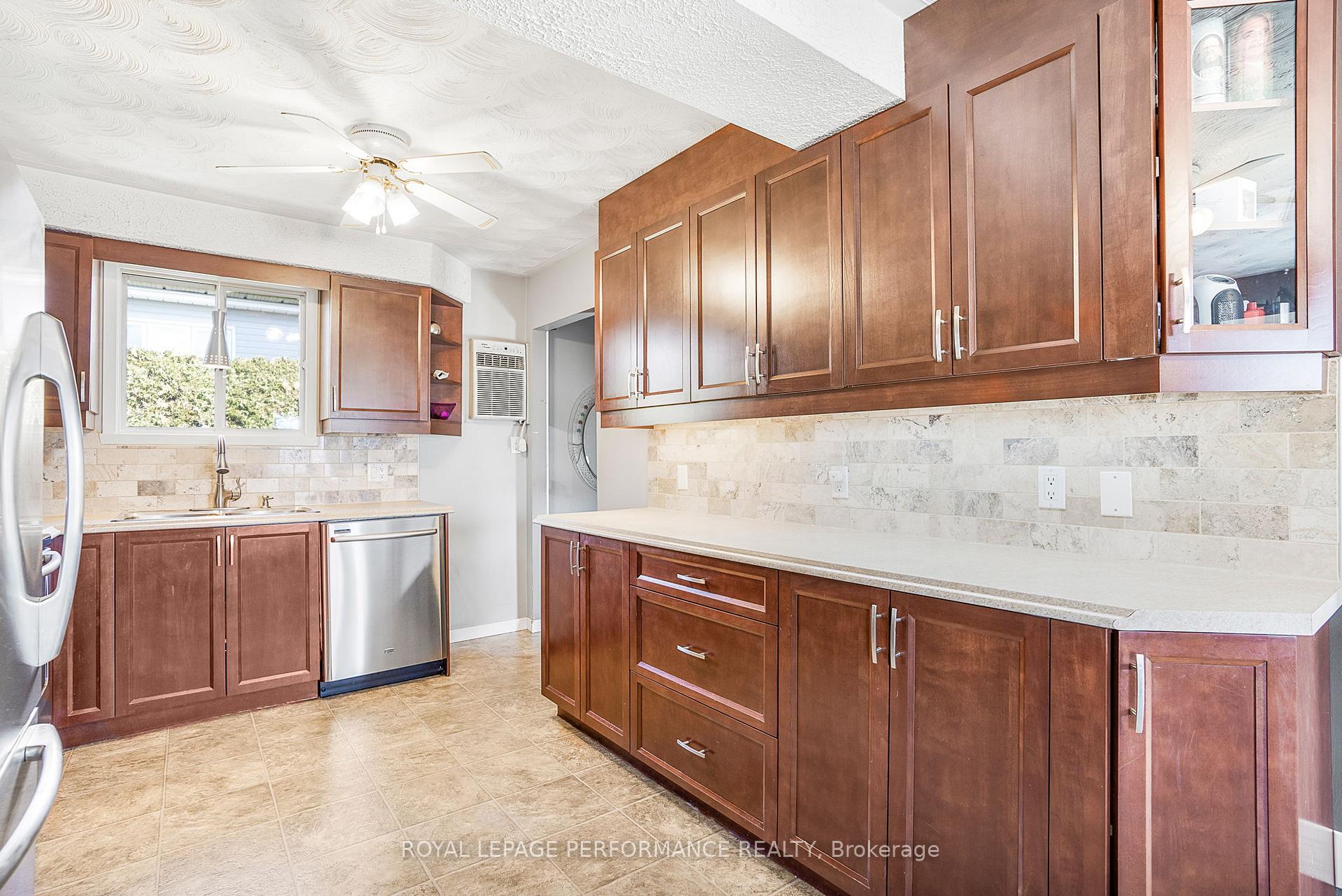 Photo 5 of 217 Mill Street, Champlain, Vankleek Hill — HOMEH