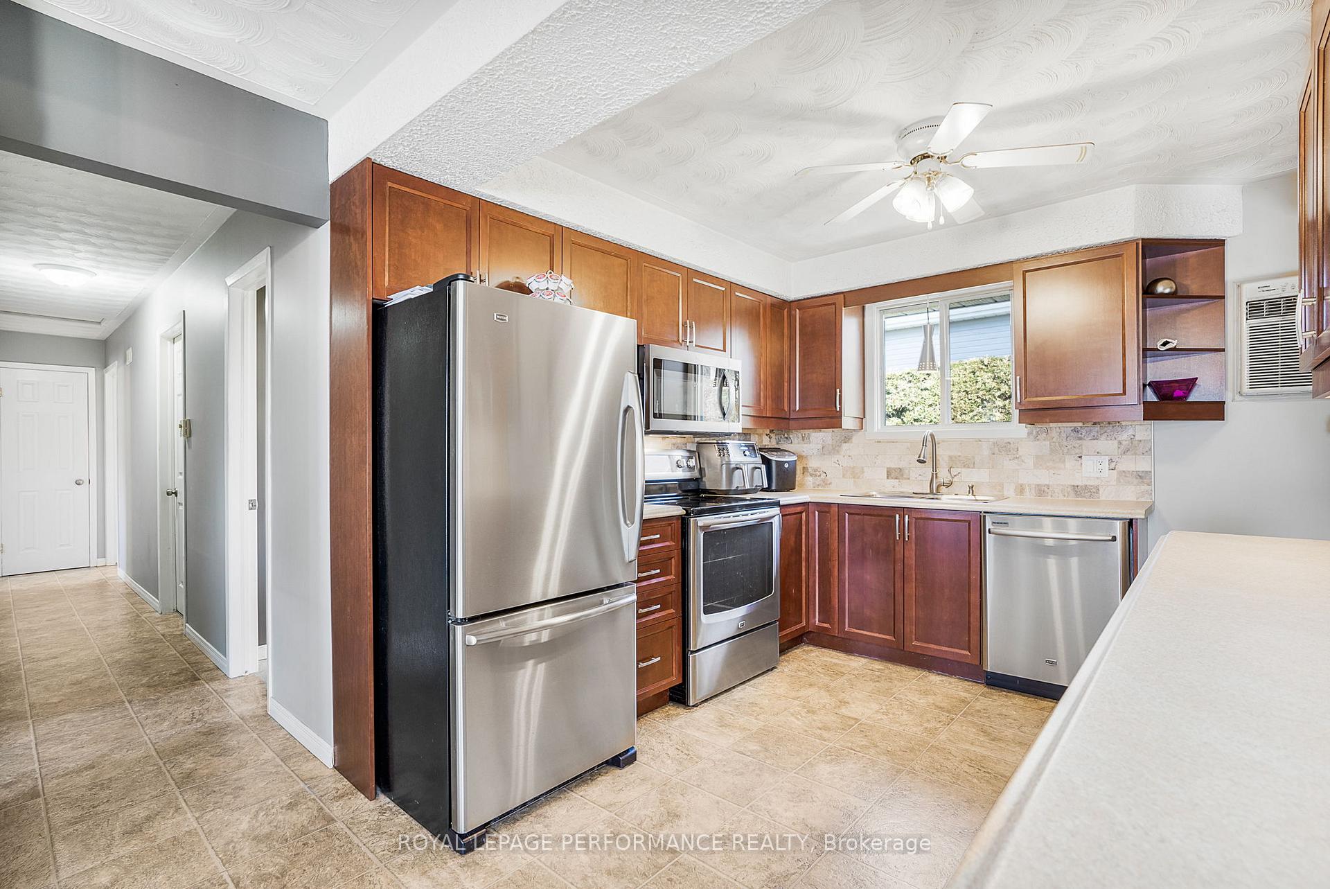 Photo 6 of 217 Mill Street, Champlain, Vankleek Hill — HOMEH