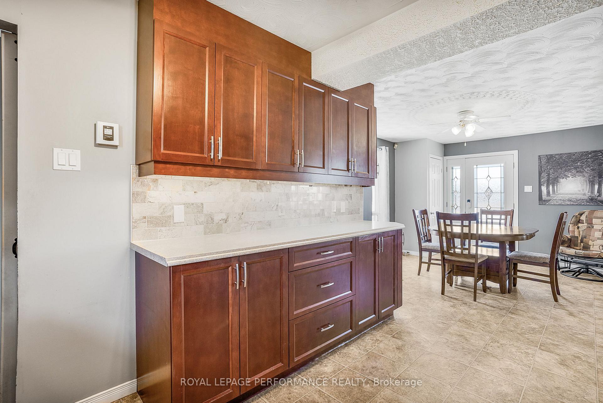 Photo 8 of 217 Mill Street, Champlain, Vankleek Hill — HOMEH