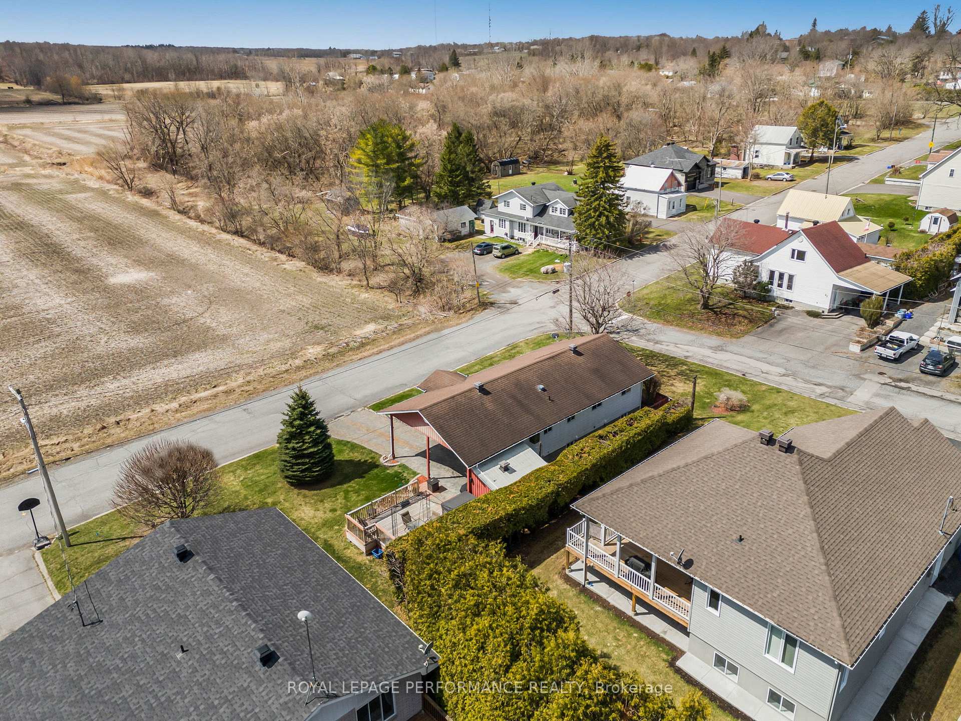 Photo 29 of 217 Mill Street, Champlain, Vankleek Hill — HOMEH