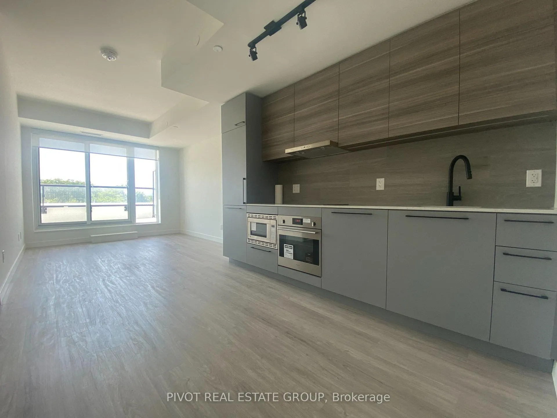 Photo 1 of Unit 518, 1050 Eastern Avenue, Toronto, The Beaches — HOMEH