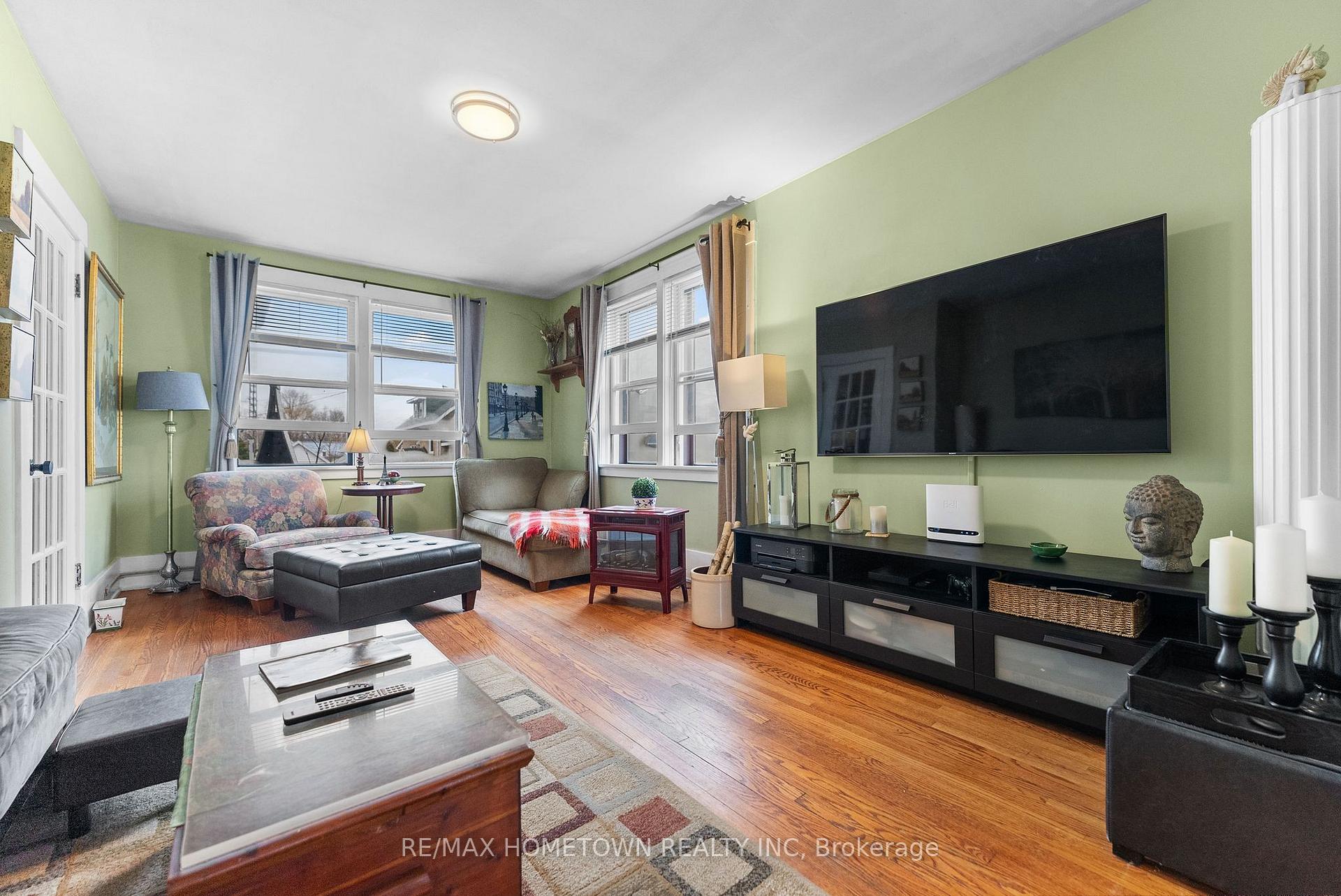 Photo 8 of 28 Centre Street, Edwardsburgh/Cardinal, Edwardsburgh/Cardinal Twp — HOMEH