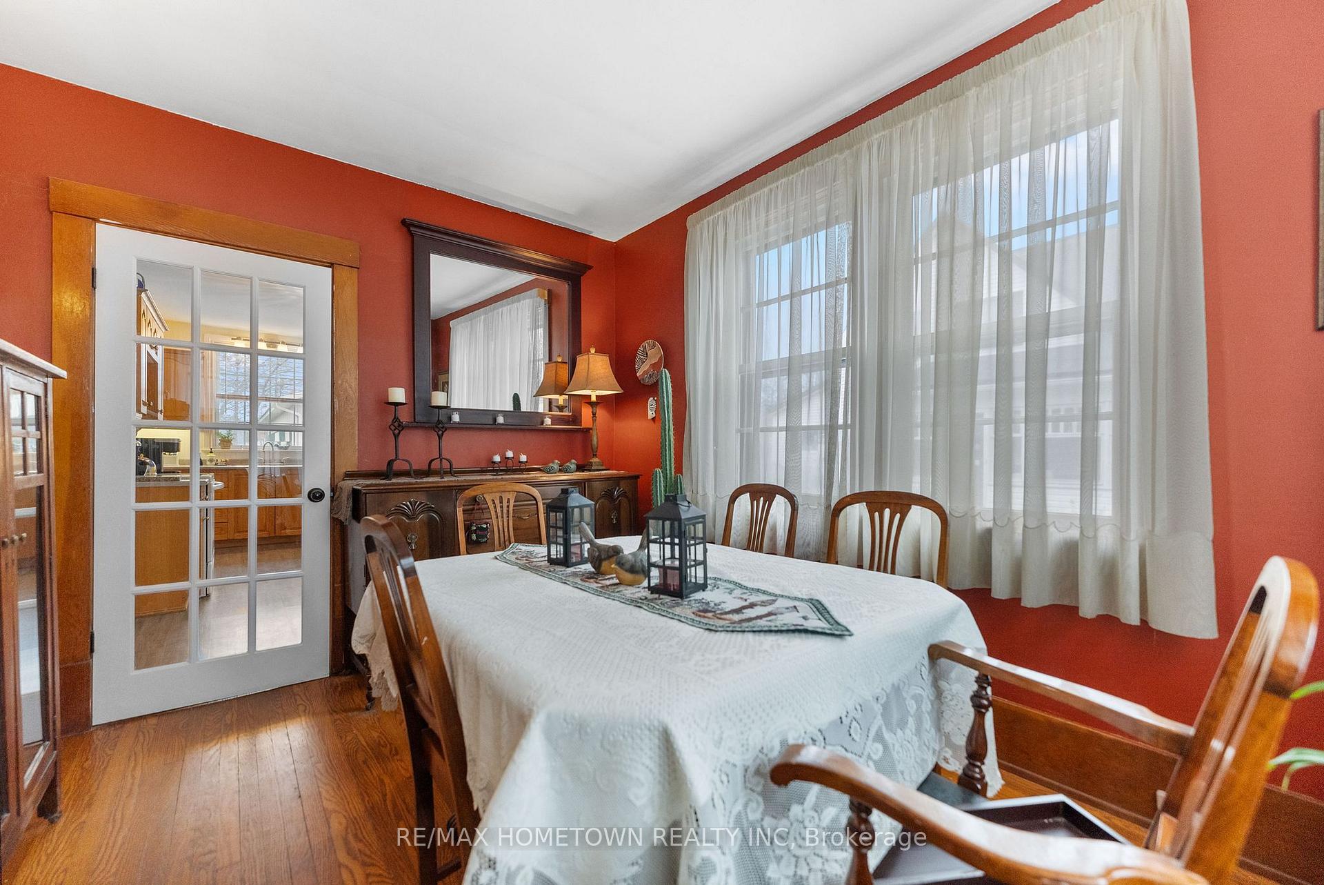 Photo 18 of 28 Centre Street, Edwardsburgh/Cardinal, Edwardsburgh/Cardinal Twp — HOMEH