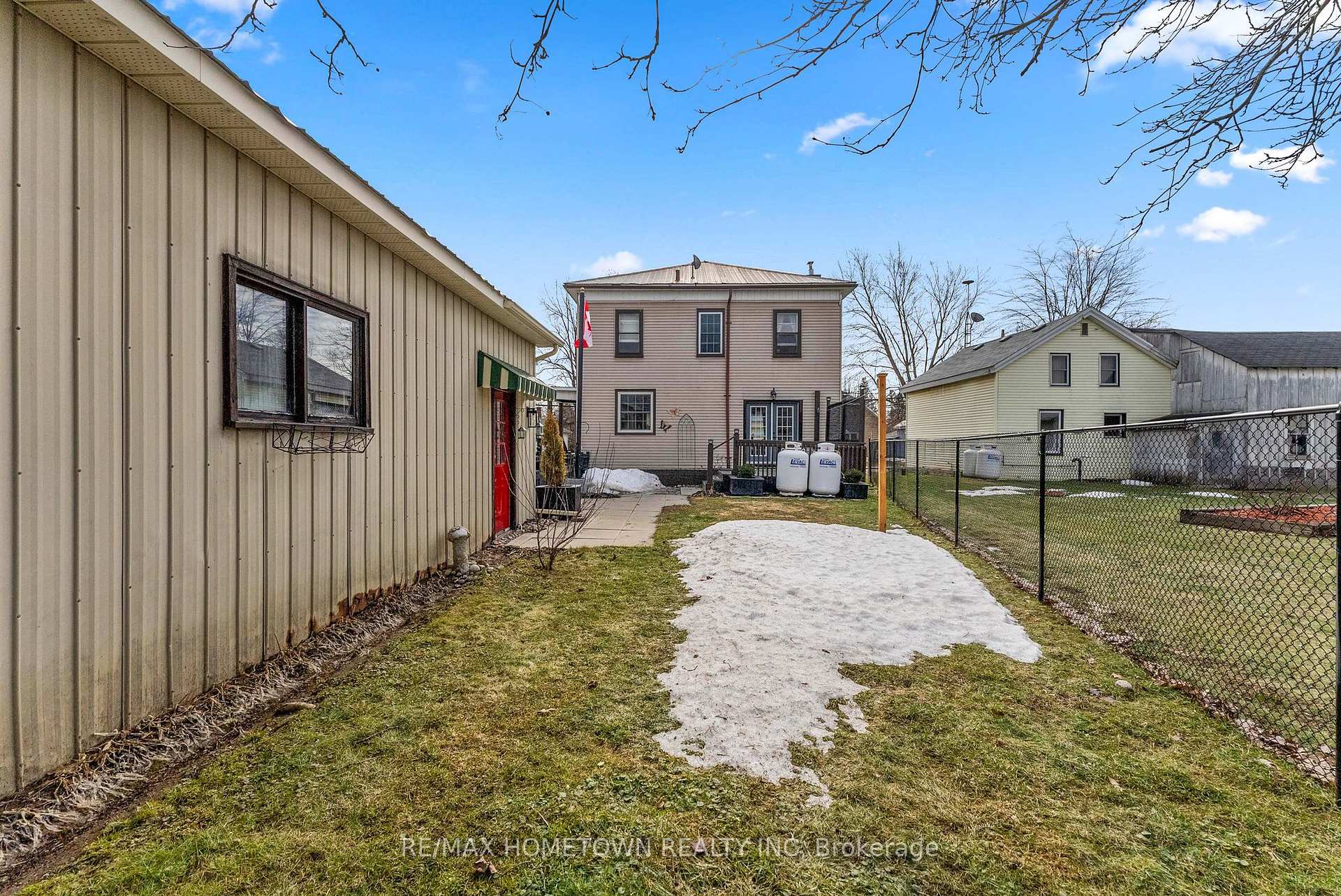 Photo 34 of 28 Centre Street, Edwardsburgh/Cardinal, Edwardsburgh/Cardinal Twp — HOMEH