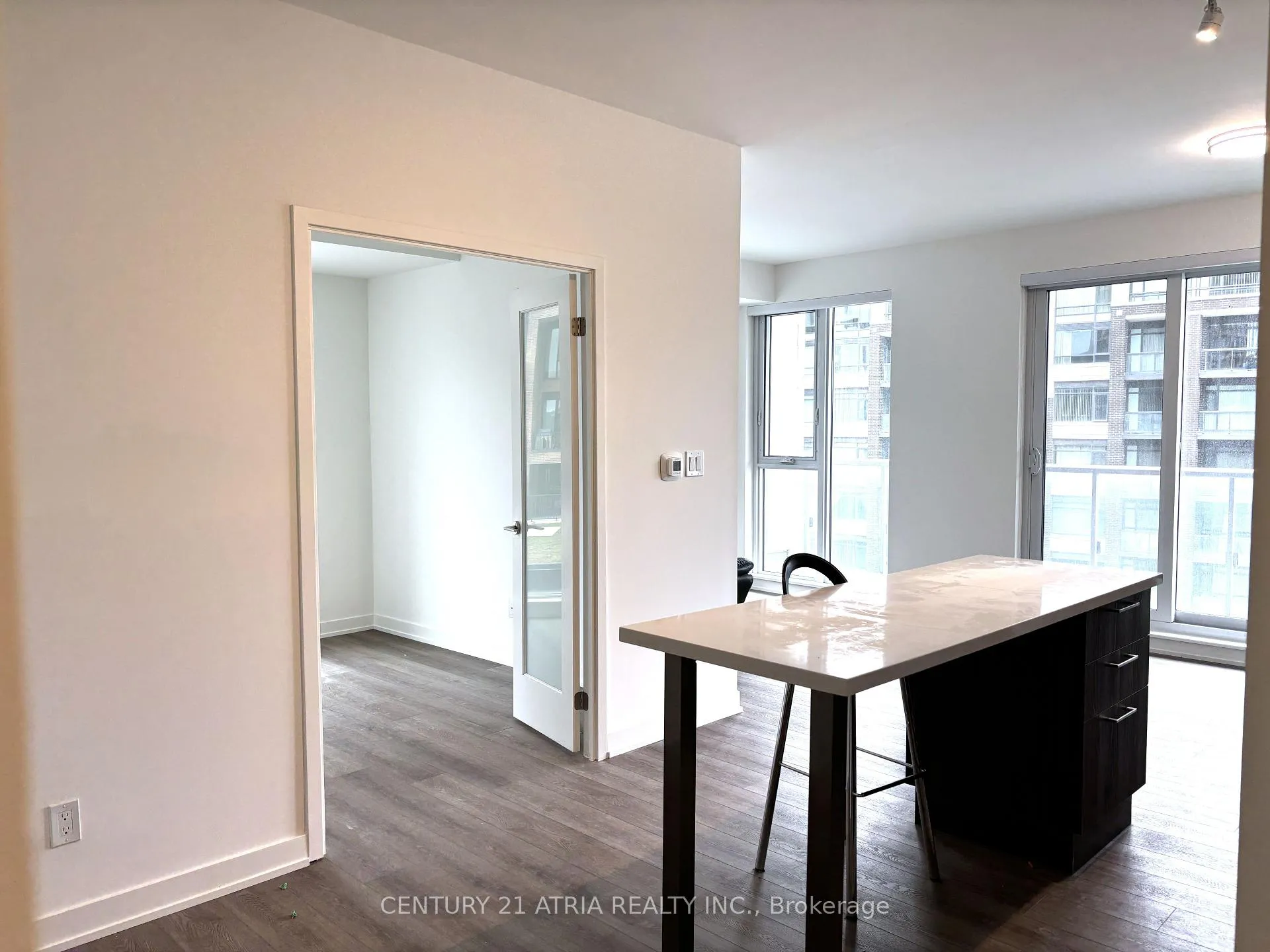 Photo 4 of Unit 803, 292 Verdale Crossing, Markham, Unionville — HOMEH