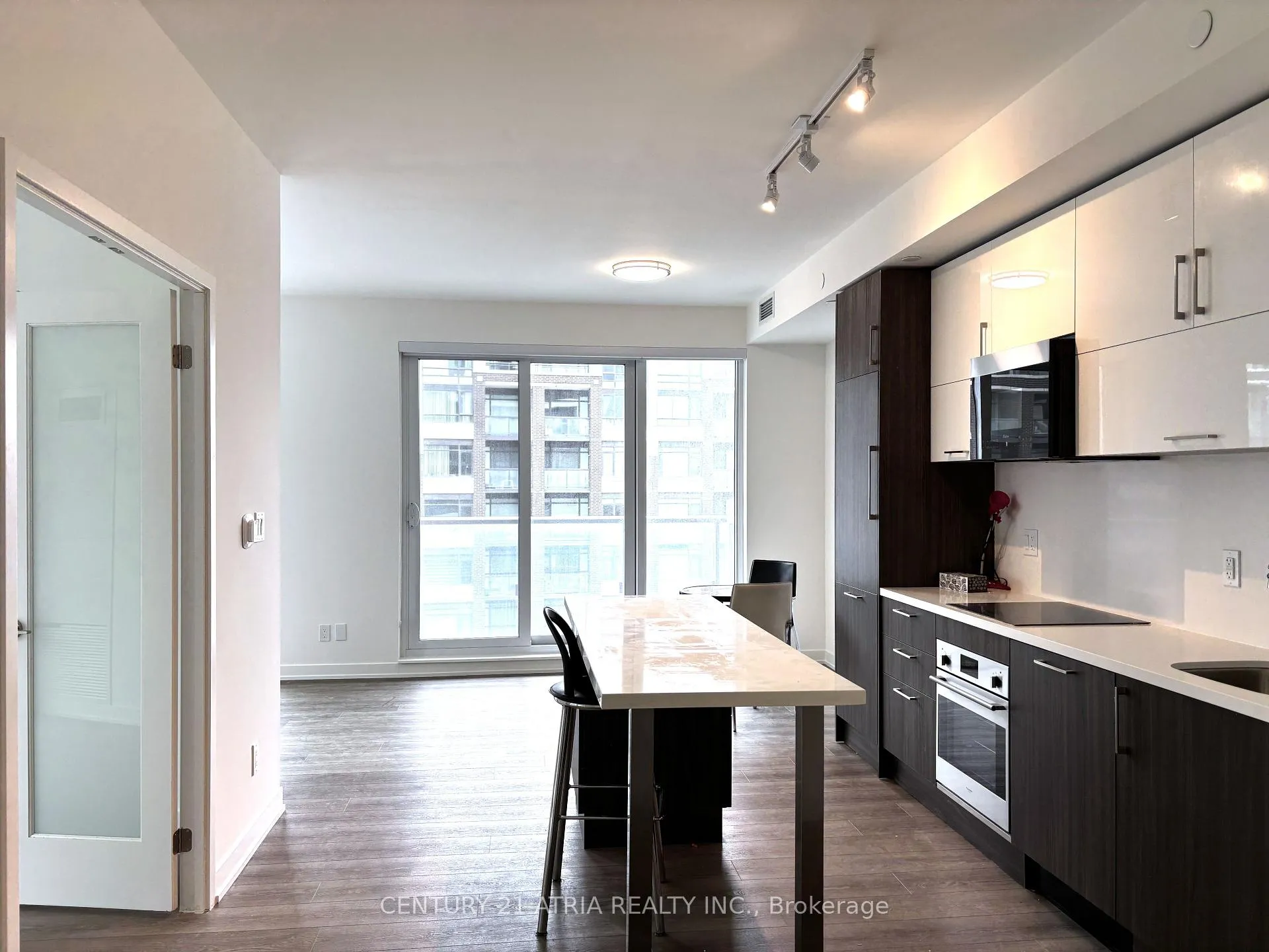 Photo 5 of Unit 803, 292 Verdale Crossing, Markham, Unionville — HOMEH
