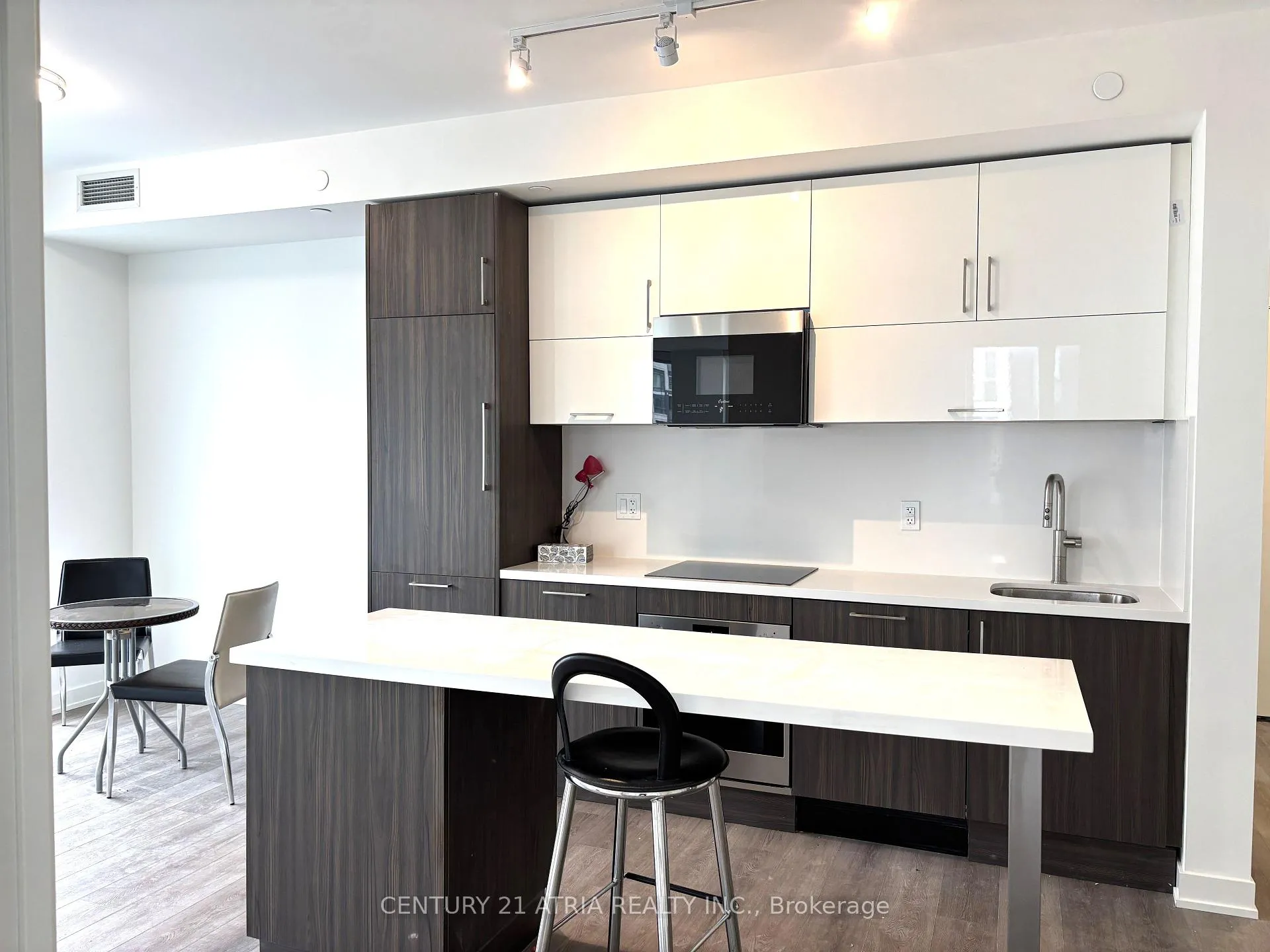 Photo 6 of Unit 803, 292 Verdale Crossing, Markham, Unionville — HOMEH