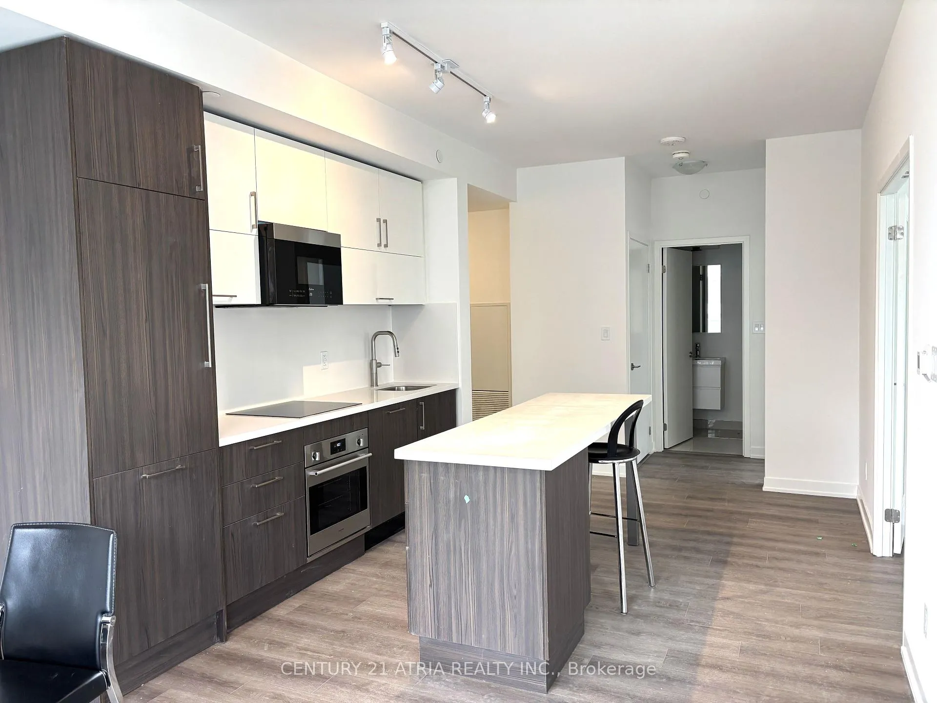 Photo 8 of Unit 803, 292 Verdale Crossing, Markham, Unionville — HOMEH