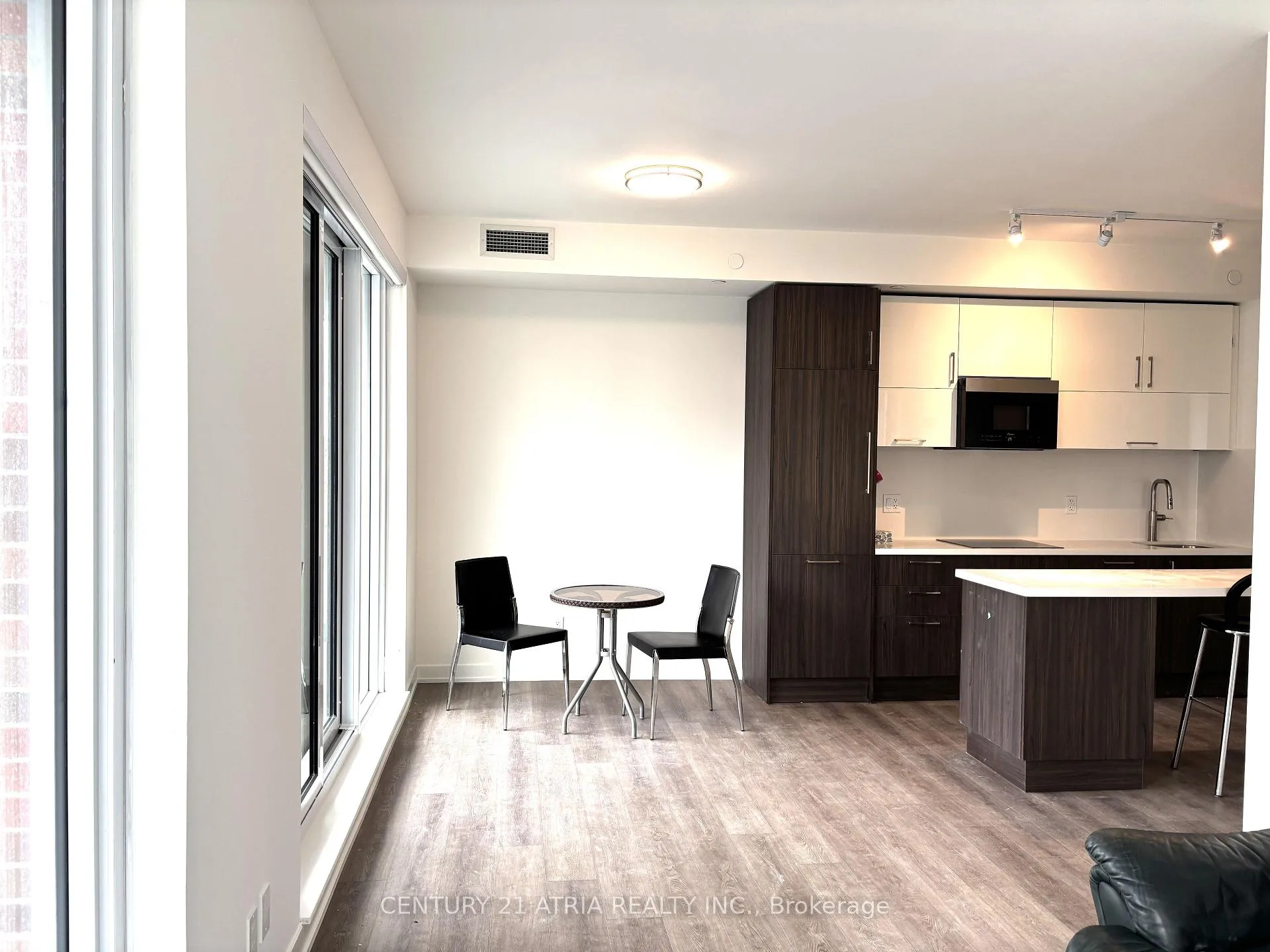 Photo 9 of Unit 803, 292 Verdale Crossing, Markham, Unionville — HOMEH