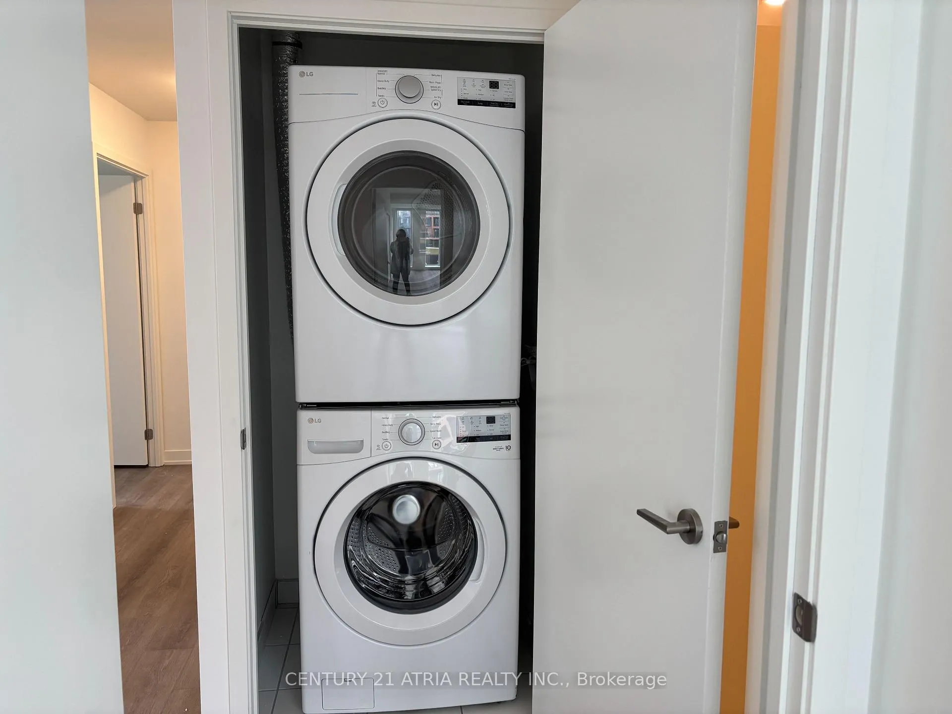 Photo 23 of Unit 803, 292 Verdale Crossing, Markham, Unionville — HOMEH