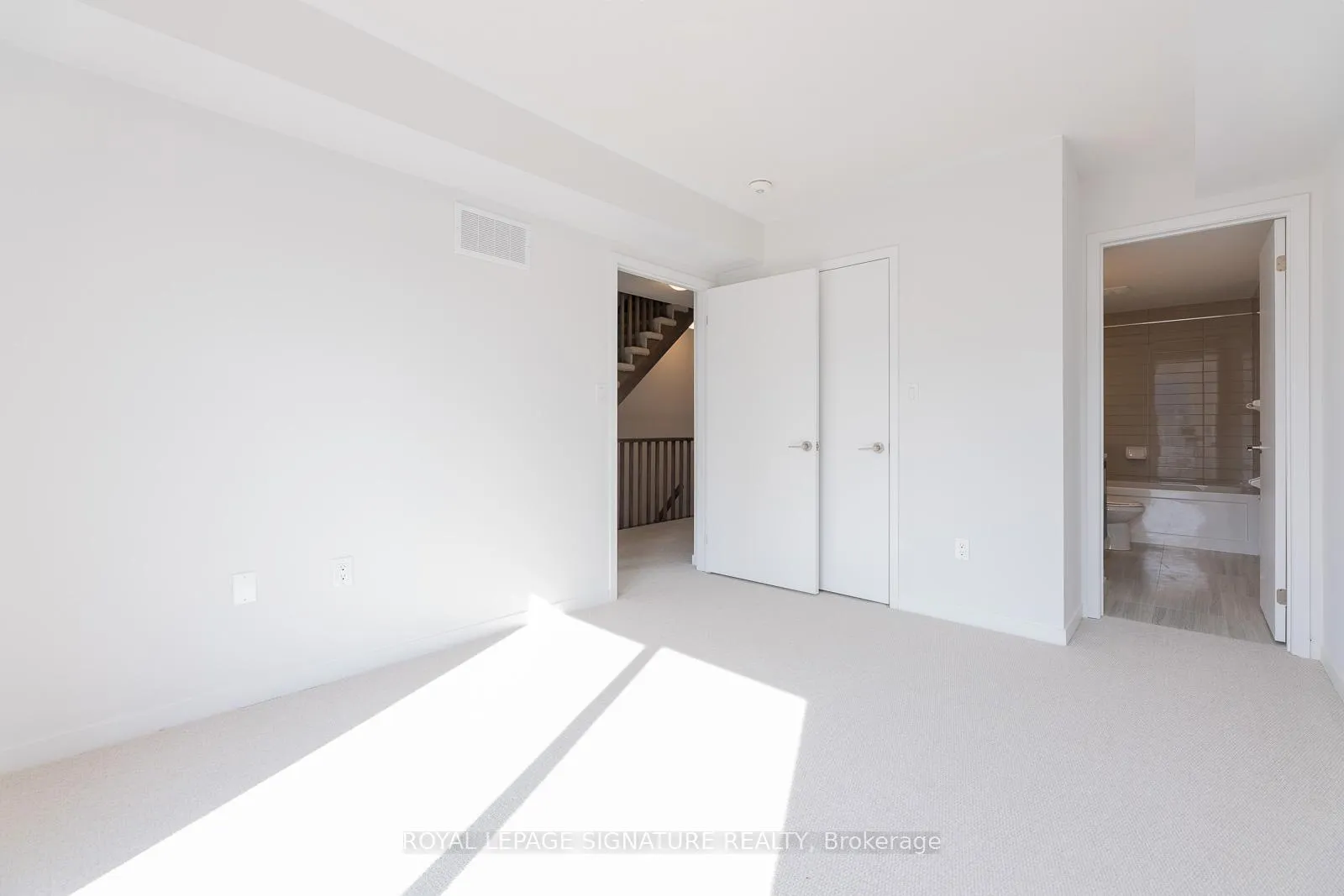 Photo 22 of 175 Lloyd Janes Lane, Etobicoke, New Toronto — HOMEH