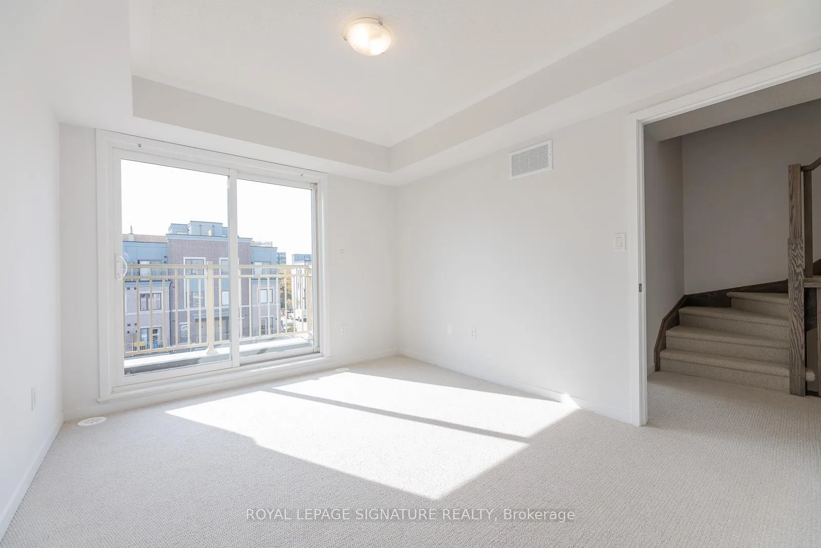 Photo 25 of 175 Lloyd Janes Lane, Etobicoke, New Toronto — HOMEH