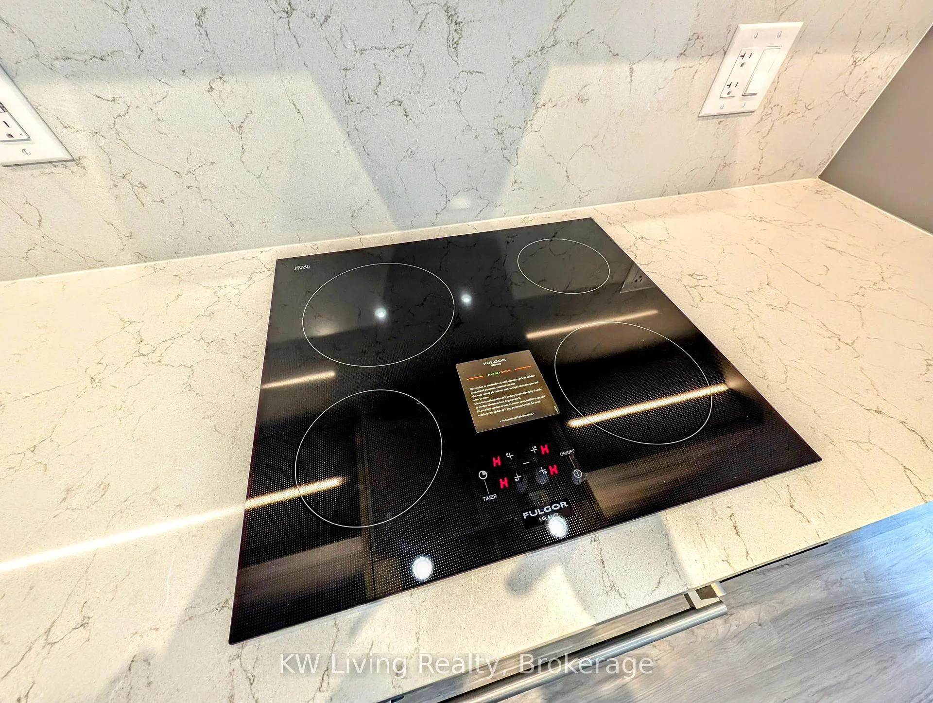 Photo 5 of Unit 519, 1050 Eastern Avenue, Toronto, The Beaches — HOMEH