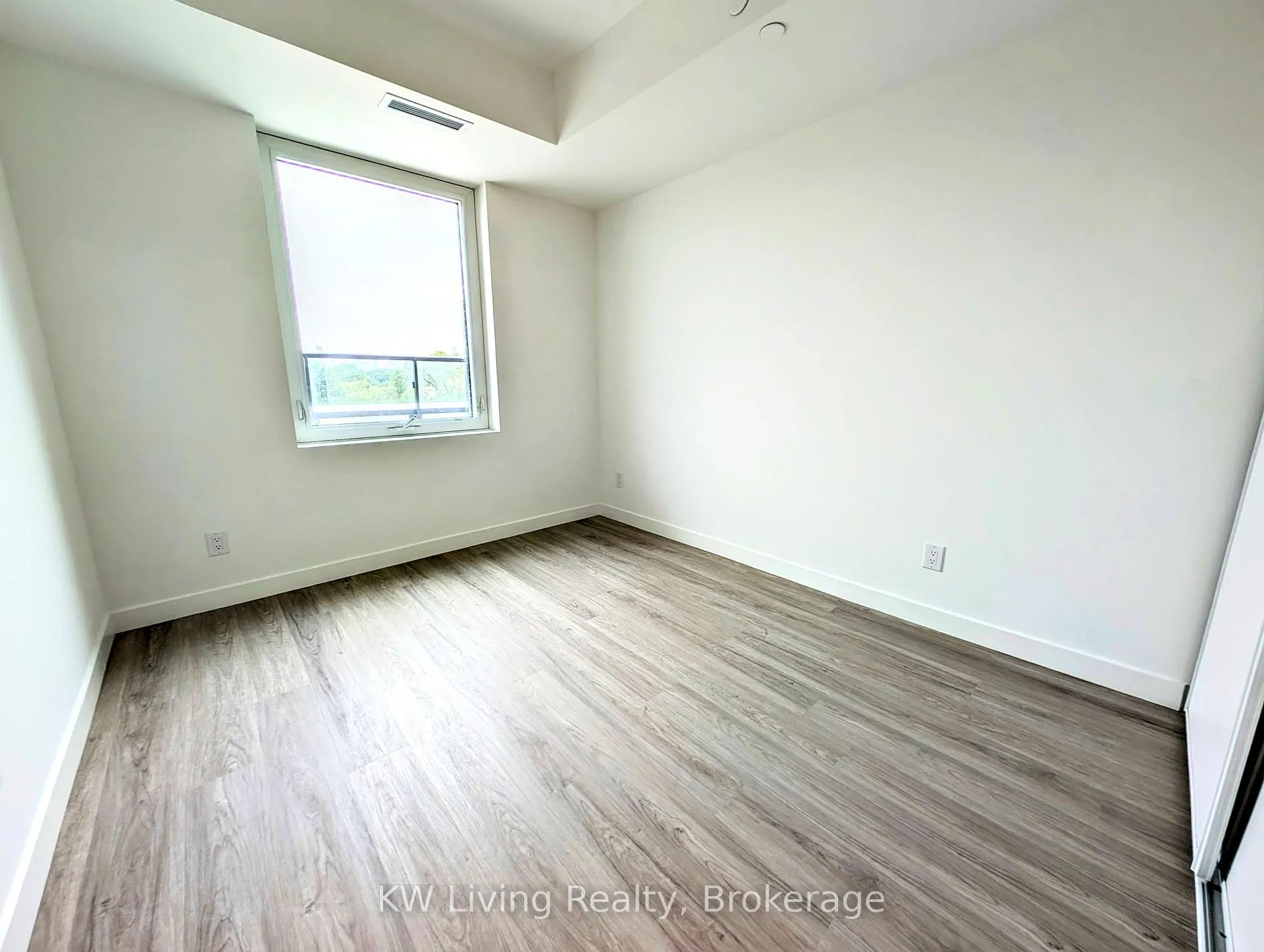 Photo 9 of Unit 519, 1050 Eastern Avenue, Toronto, The Beaches — HOMEH