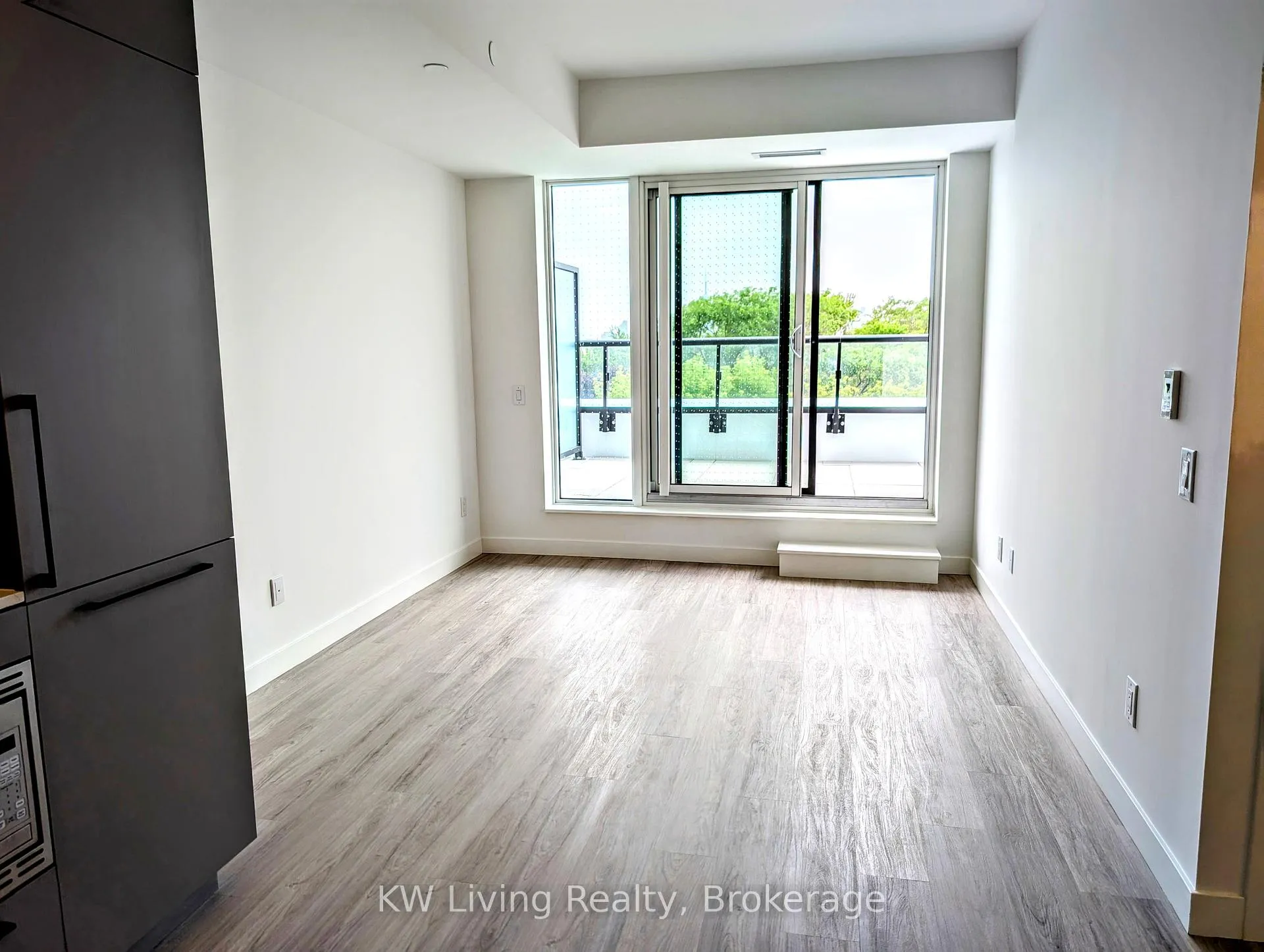 Photo 11 of Unit 519, 1050 Eastern Avenue, Toronto, The Beaches — HOMEH