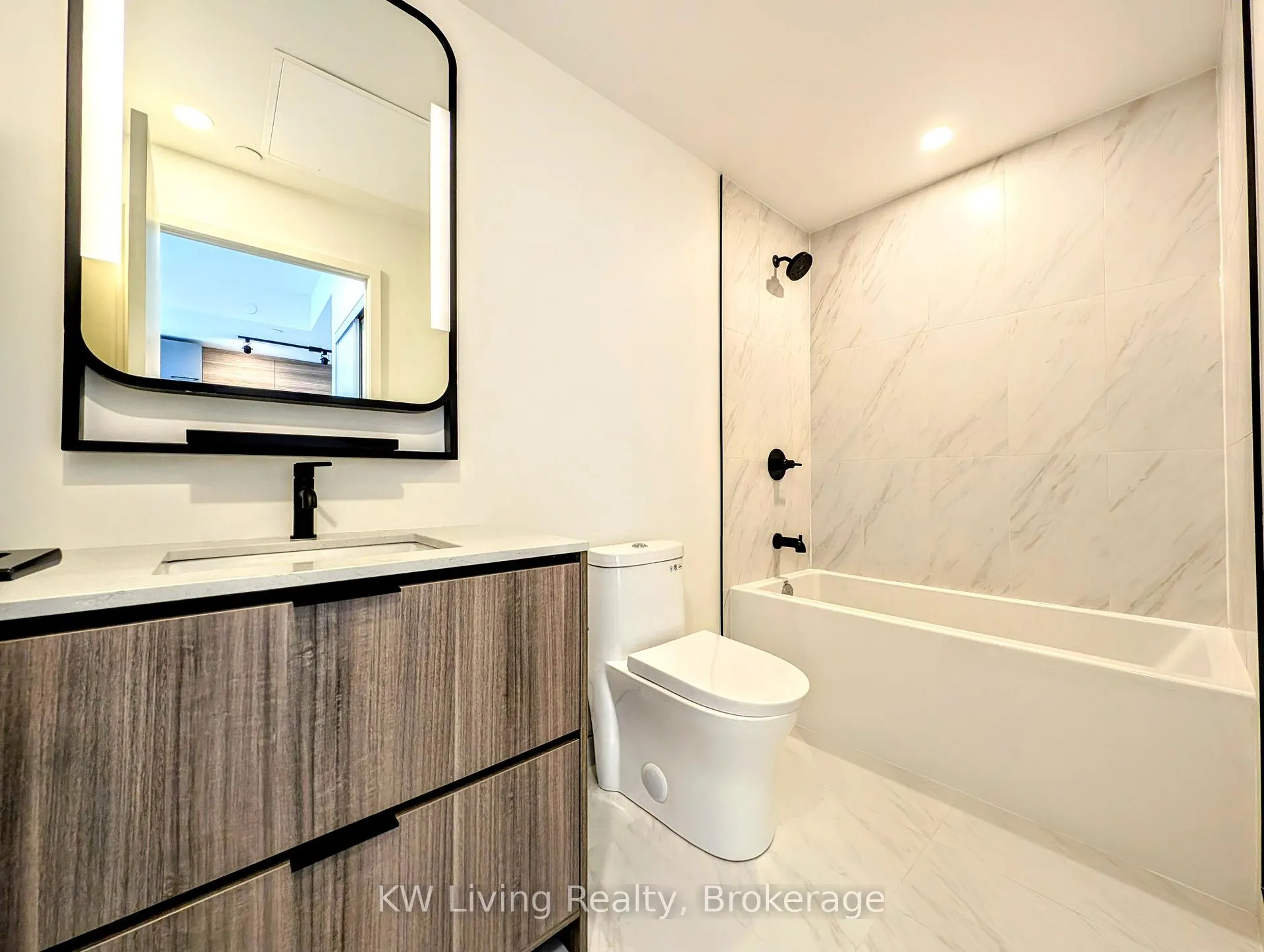 Photo 14 of Unit 519, 1050 Eastern Avenue, Toronto, The Beaches — HOMEH