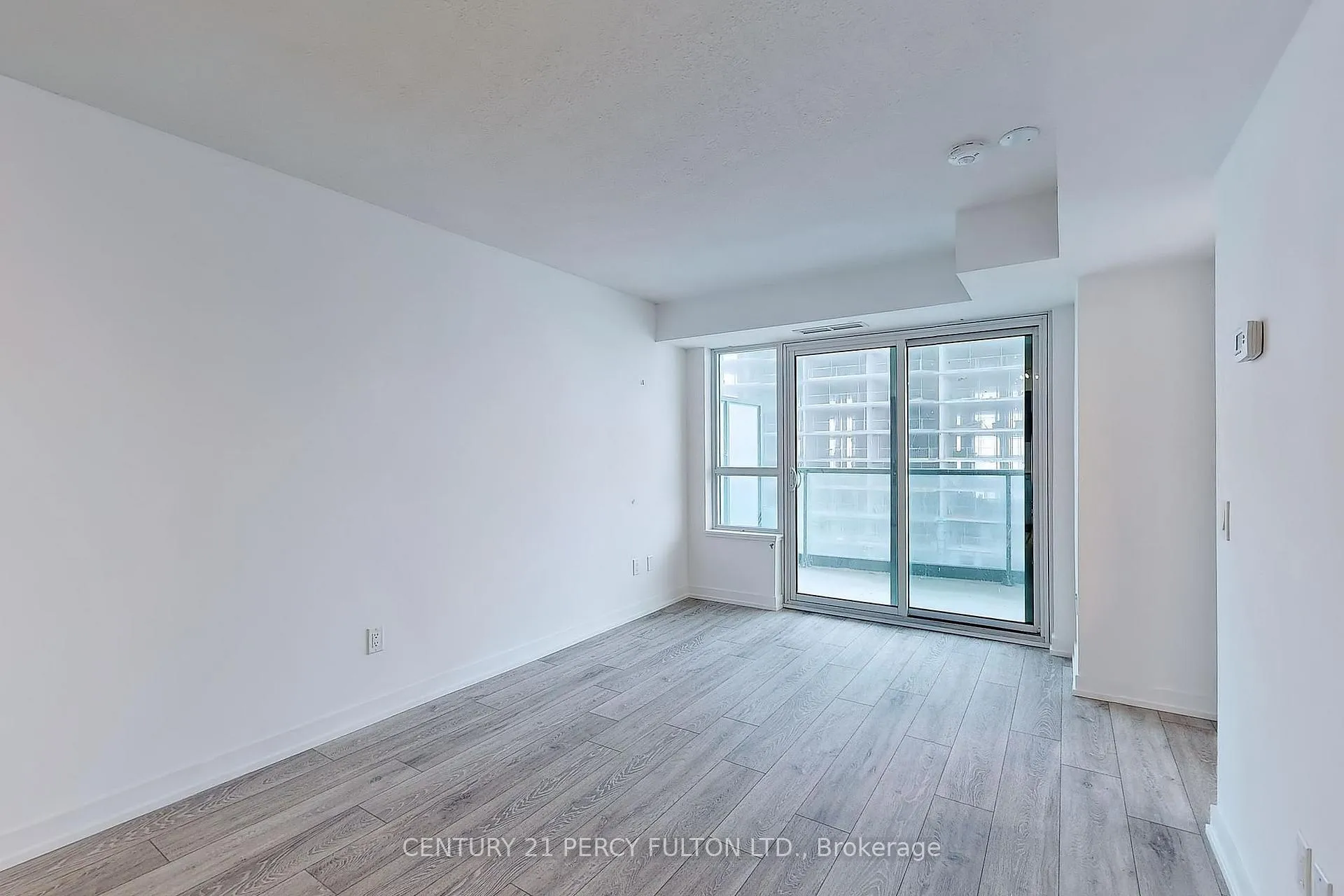 Photo 10 of Unit 1108, 1455 Celebration Drive, Pickering, Bay Ridges — HOMEH