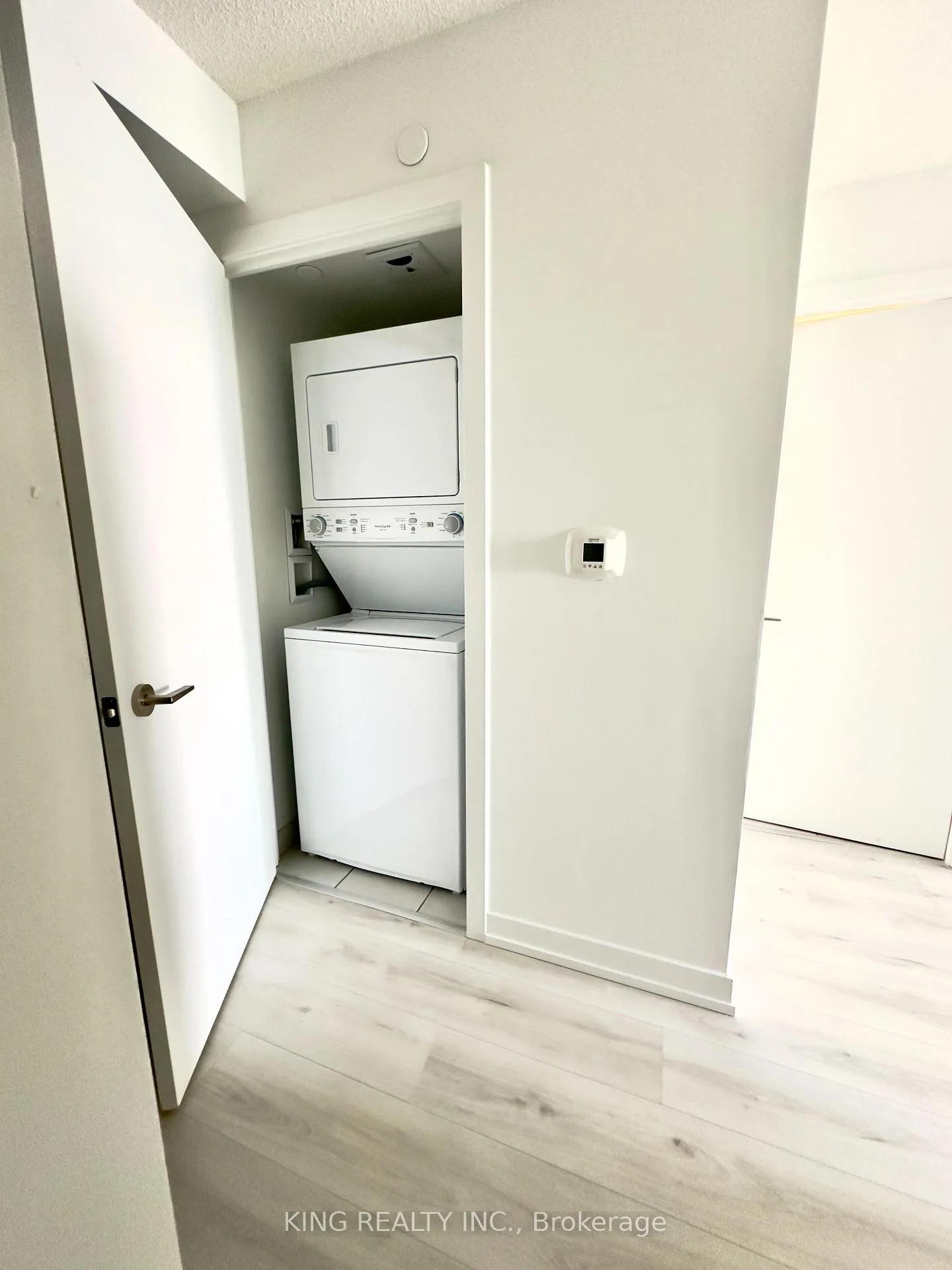 Photo 16 of Unit 1604, 1435 Celebration Drive, Pickering, Bay Ridges — HOMEH
