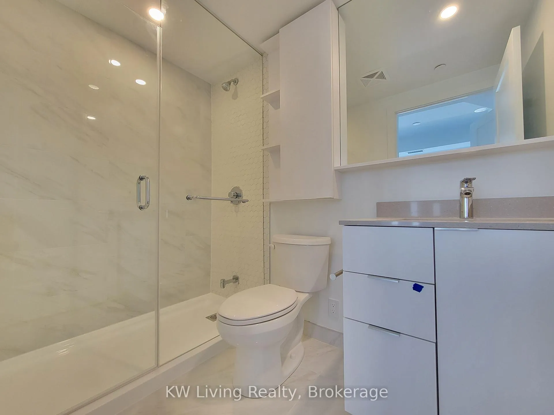 Photo 10 of Unit 1501, 8 Cedarland Drive, Markham, Unionville — HOMEH