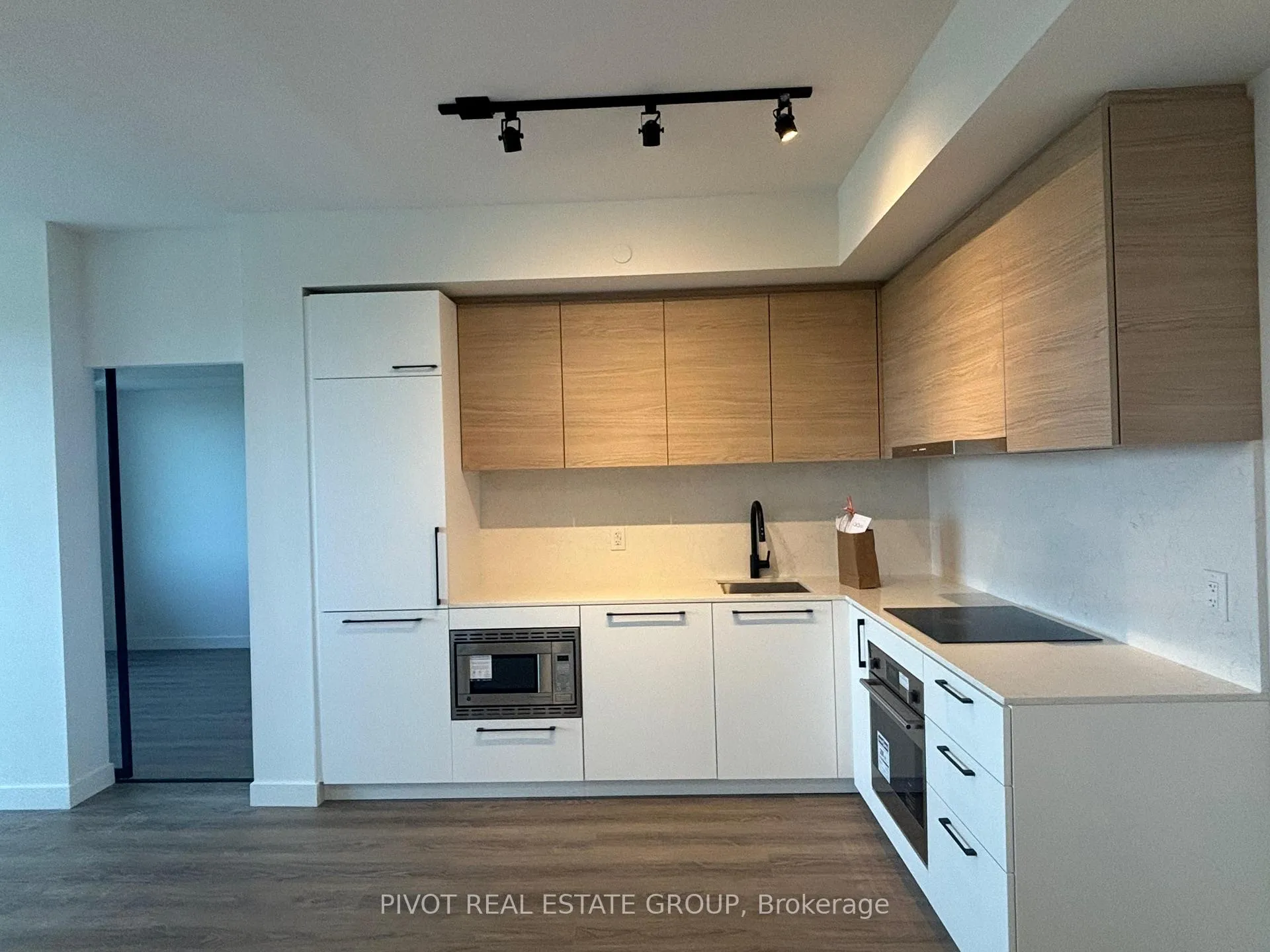 Photo 1 of Unit 509, 1050 Eastern Avenue, Toronto, The Beaches — HOMEH