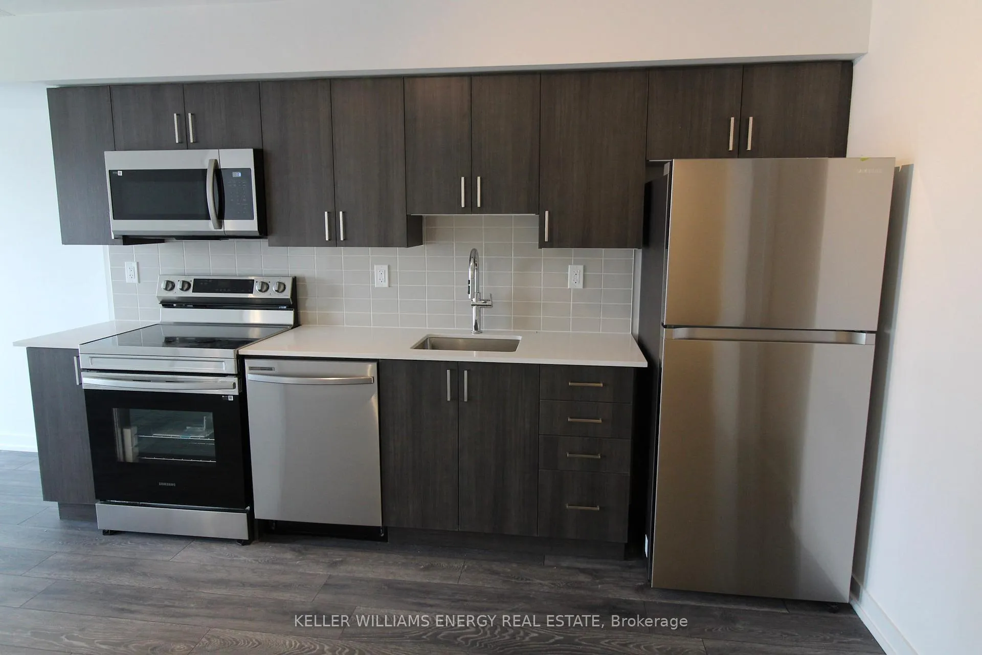 Photo 3 of Unit 506, 1455 Celebration Drive, Pickering, Bay Ridges — HOMEH