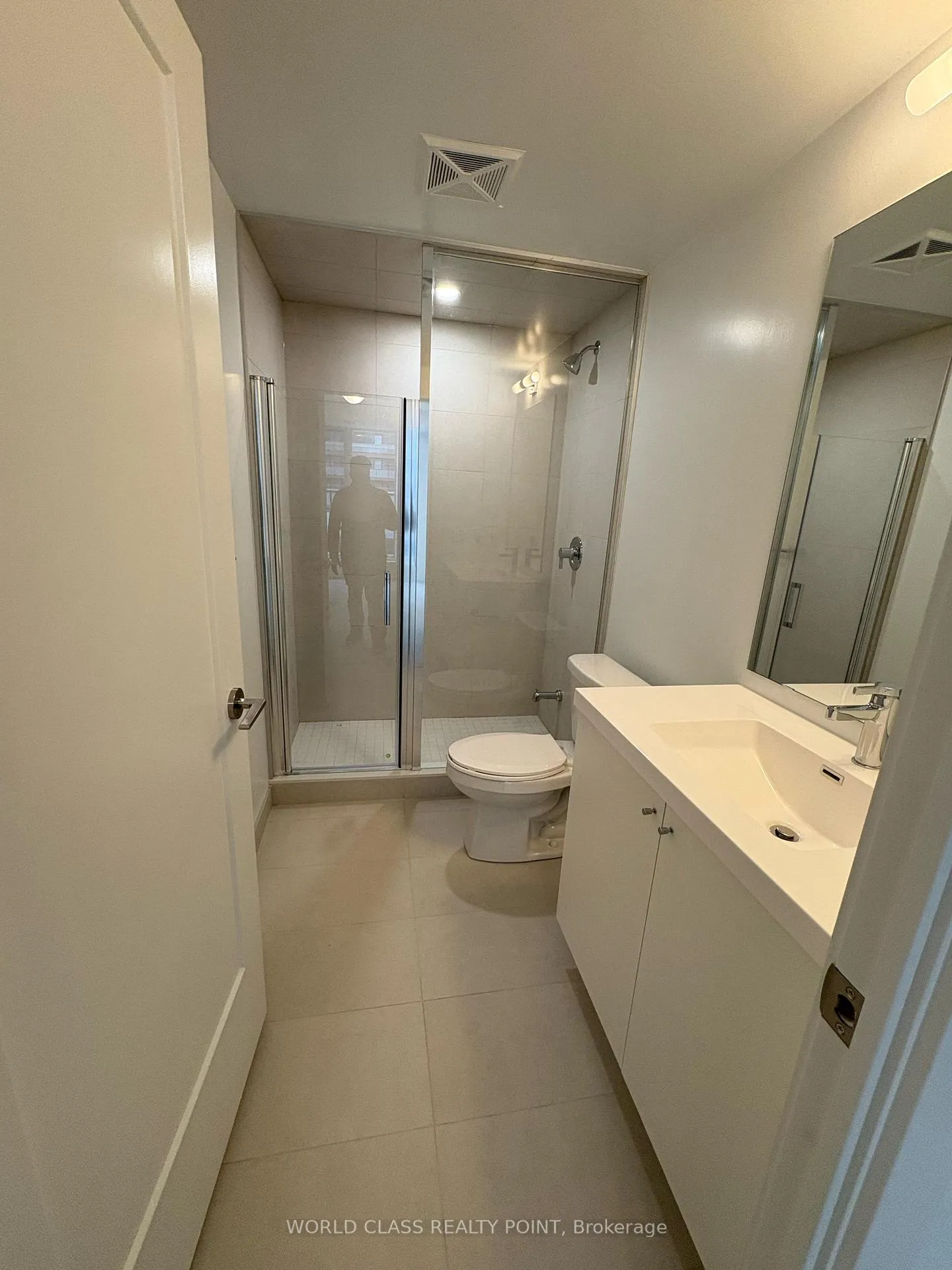 Photo 4 of Unit 321, 2545 SIMCOE St Street N, Oshawa, Windfields — HOMEH